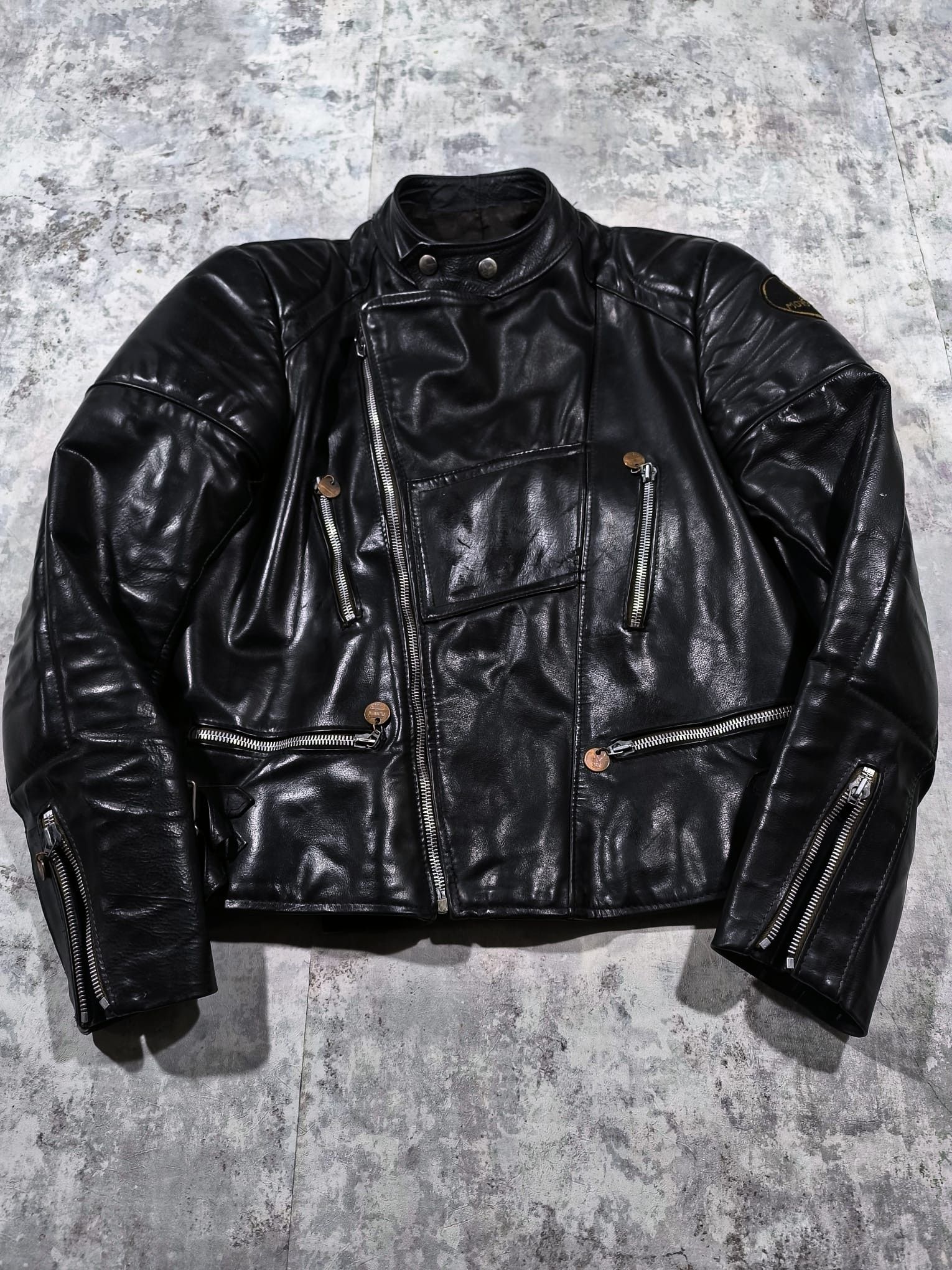Leather vintage heavyweight trashed moto biker leather jacket 80s Size US L / EU 52-54 / 3 - 3 Thumbnail