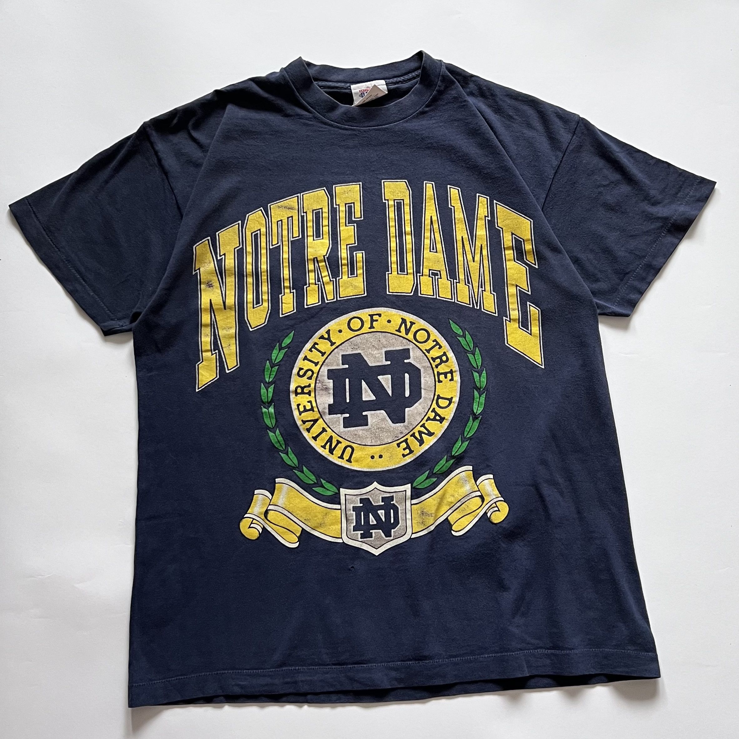 Vintage Vintage 90s Notre Dame University Fighting Irish T-Shirt L Size US L / EU 52-54 / 3 - 1 Thumbnail