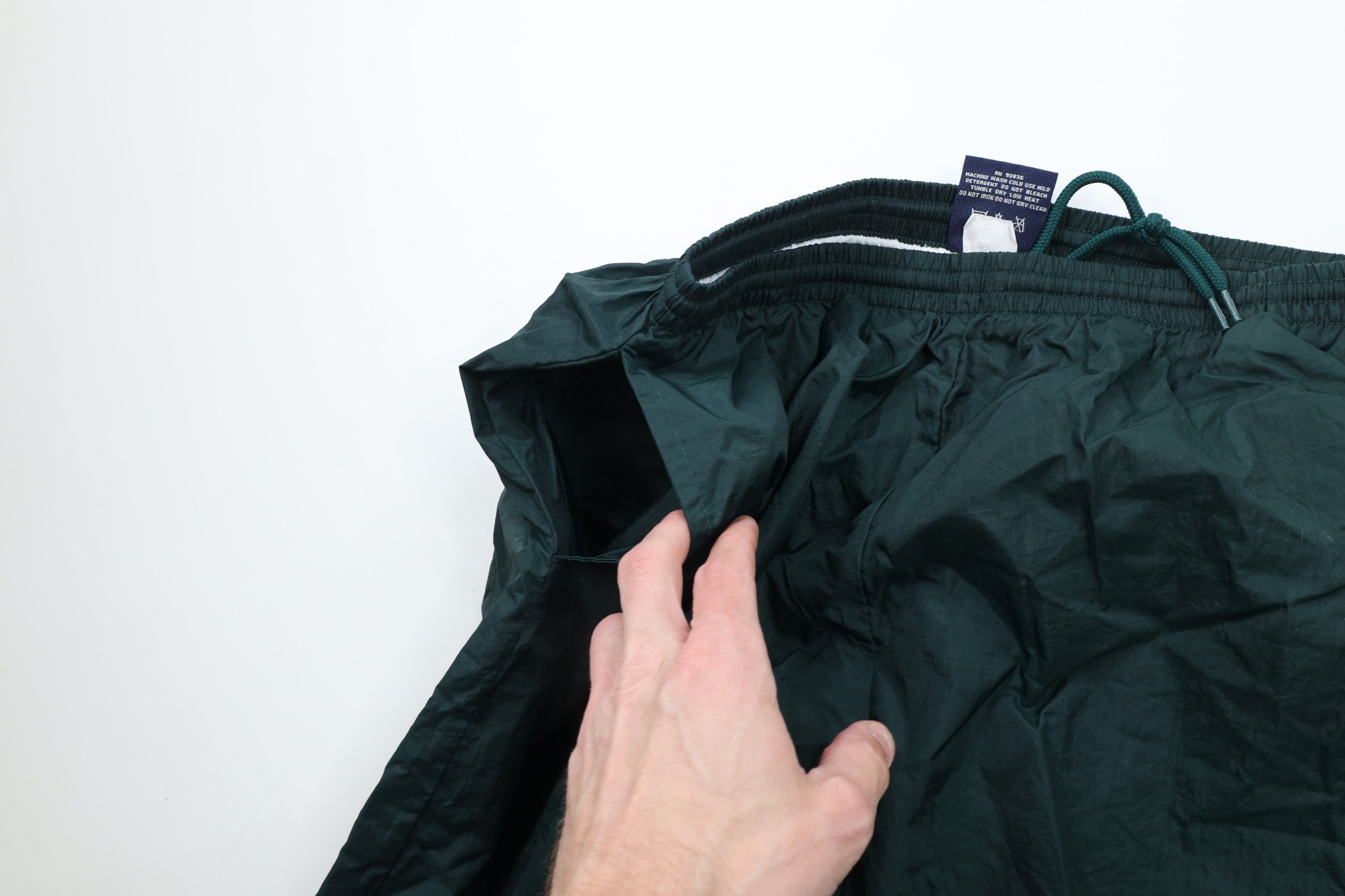 Vintage Vintage 90s Streetwear Blank Lined Nylon Joggers Pants Green Size US 36 / EU 52 - 7 Thumbnail