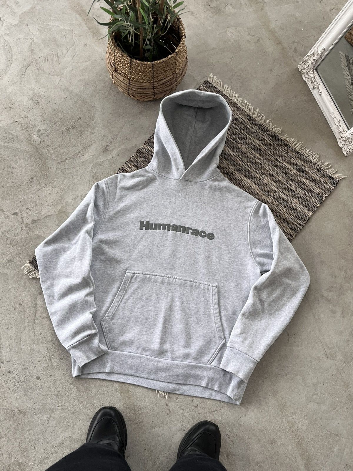Adidas Vintage Adidas Human Race Grey Oversize Basic Hoodie Y2K Size US L / EU 52-54 / 3 - 1 Thumbnail