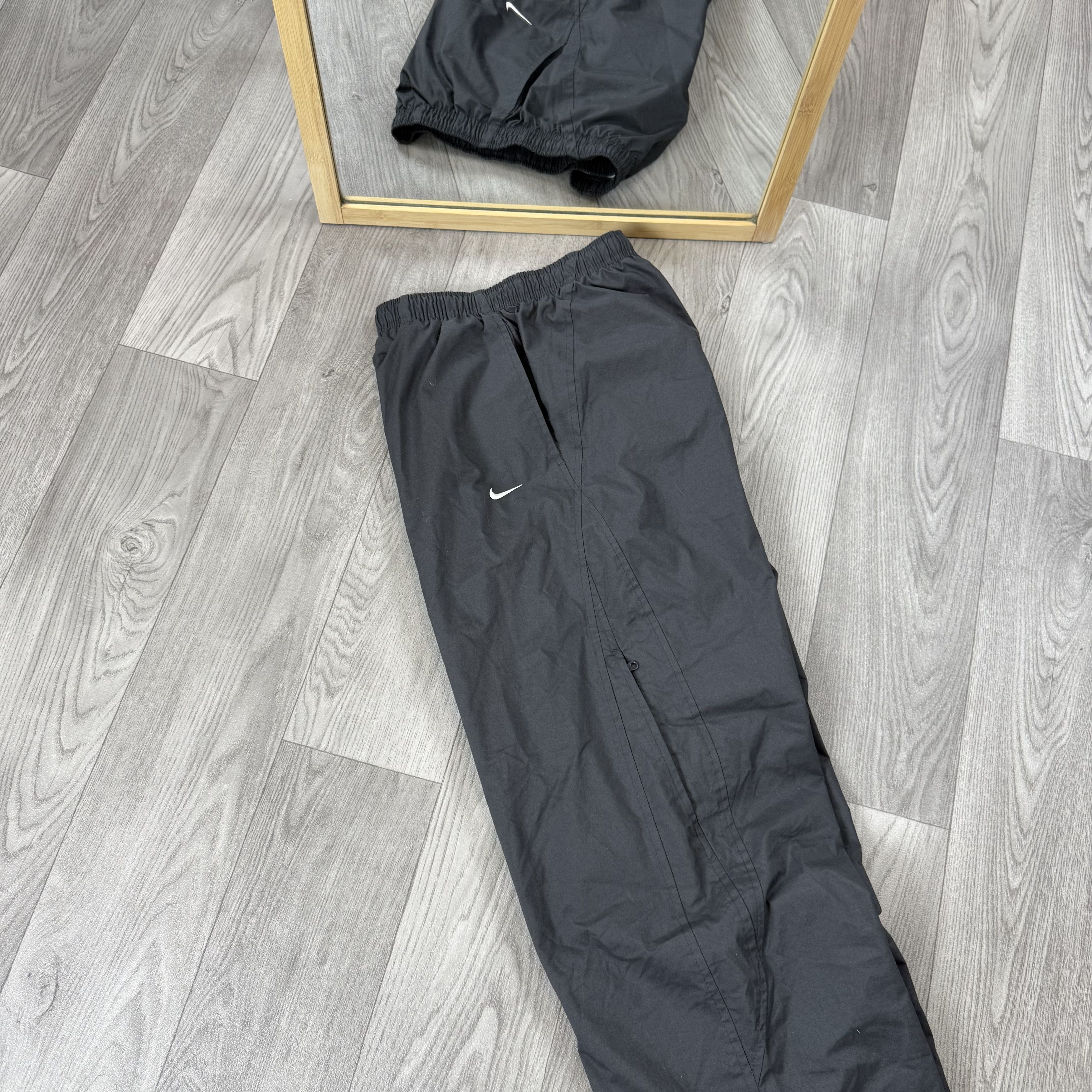 Nike Vintage Nike 90s Gorpcore Nylon Track Pants Size US 32 / EU 48 - 10 Thumbnail
