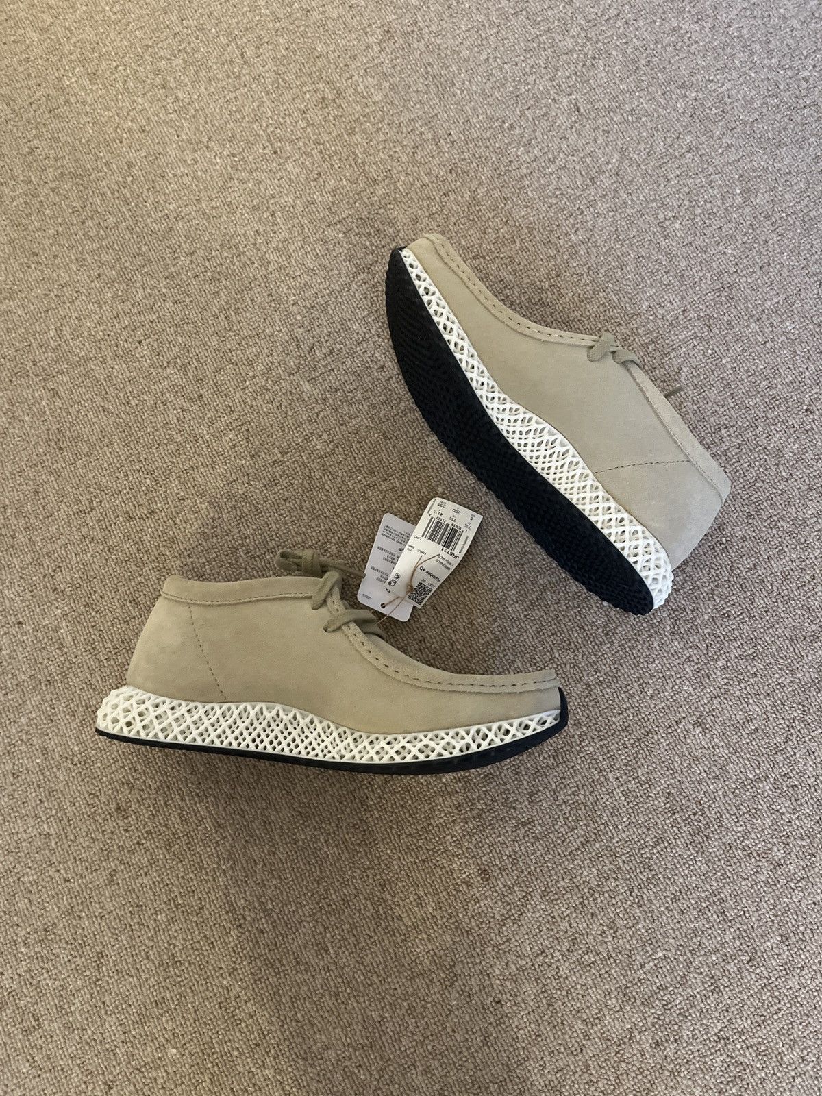 Adidas × Clarks × Ronnie Fieg Clarks Originals x Ronnie Fieg 8th St Wallabee Beige Cream Size US 8 / EU 41 - 3 Thumbnail