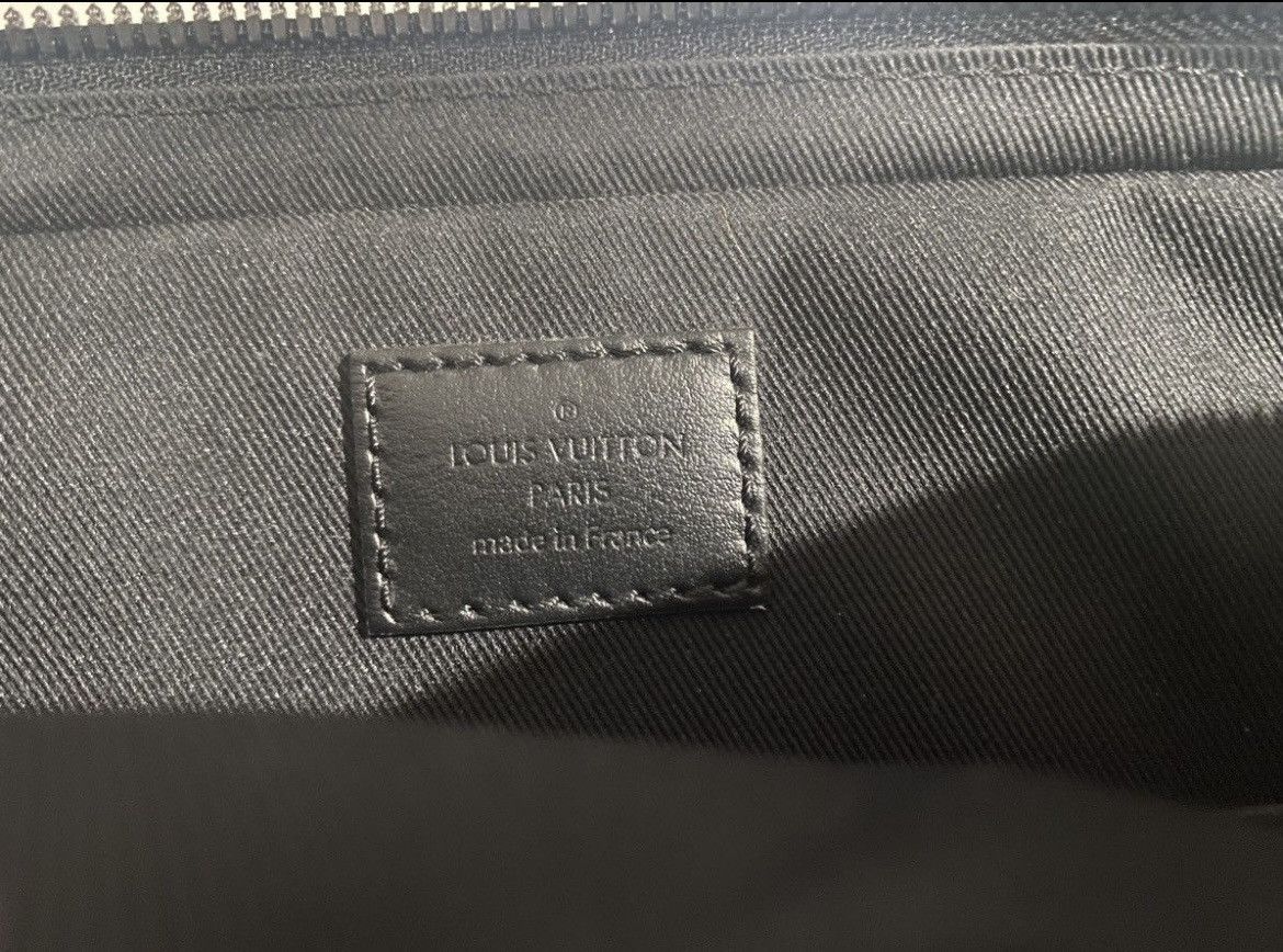 Louis Vuitton Louie v satchel bag Size ONE SIZE - 7 Thumbnail