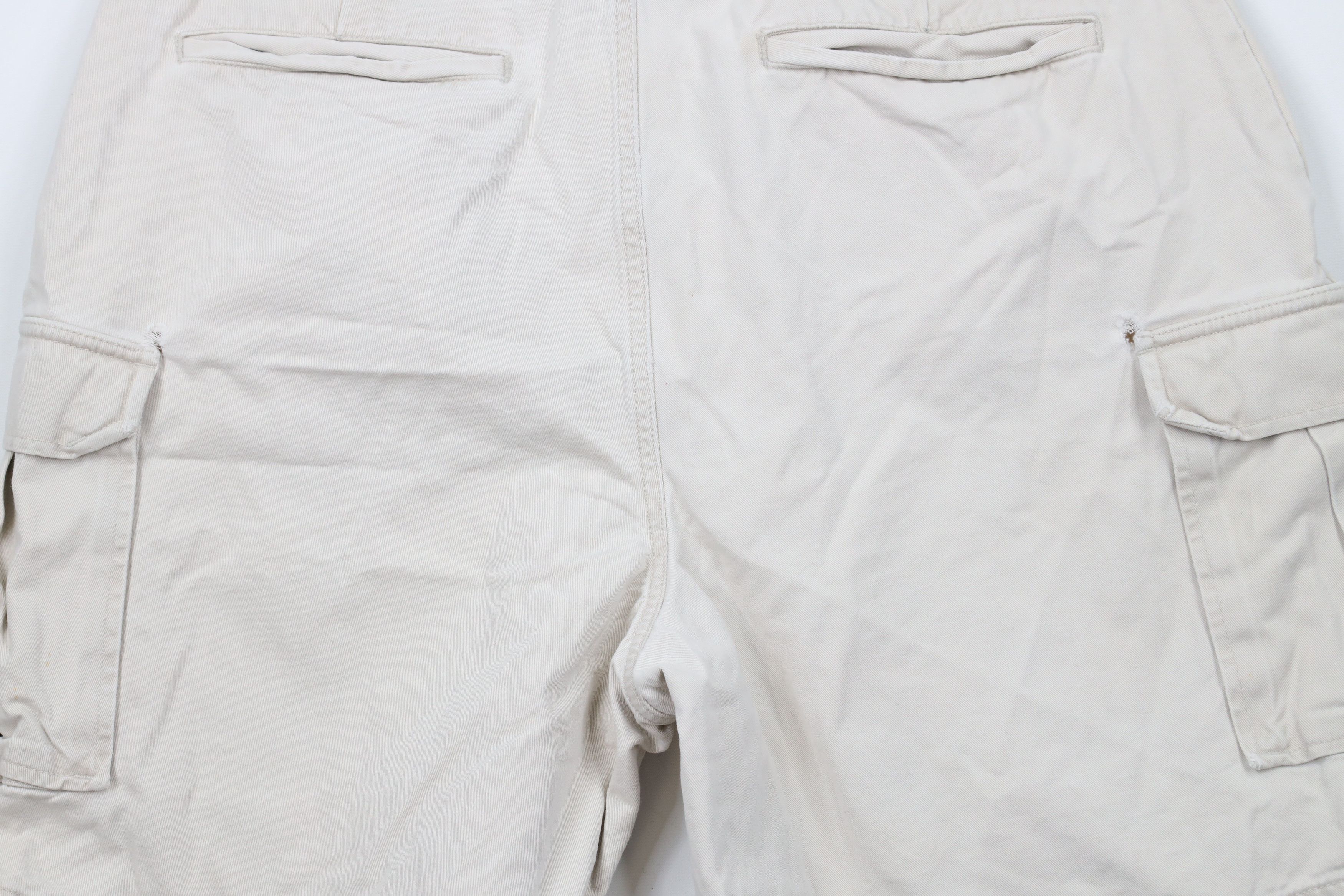 Abercrombie & Fitch × Vintage Vintage Abercrombie & Fitch Heavyweight Cargo Shorts Beige Size US 36 / EU 52 - 13 Thumbnail