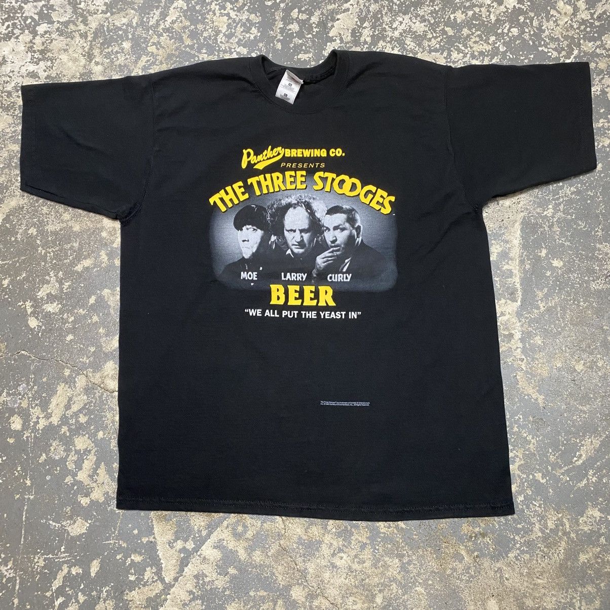 Vintage Vintage The Three Stooges Beer Bar 1998 Tshirt Size US XL / EU 56 / 4 - 9 Thumbnail