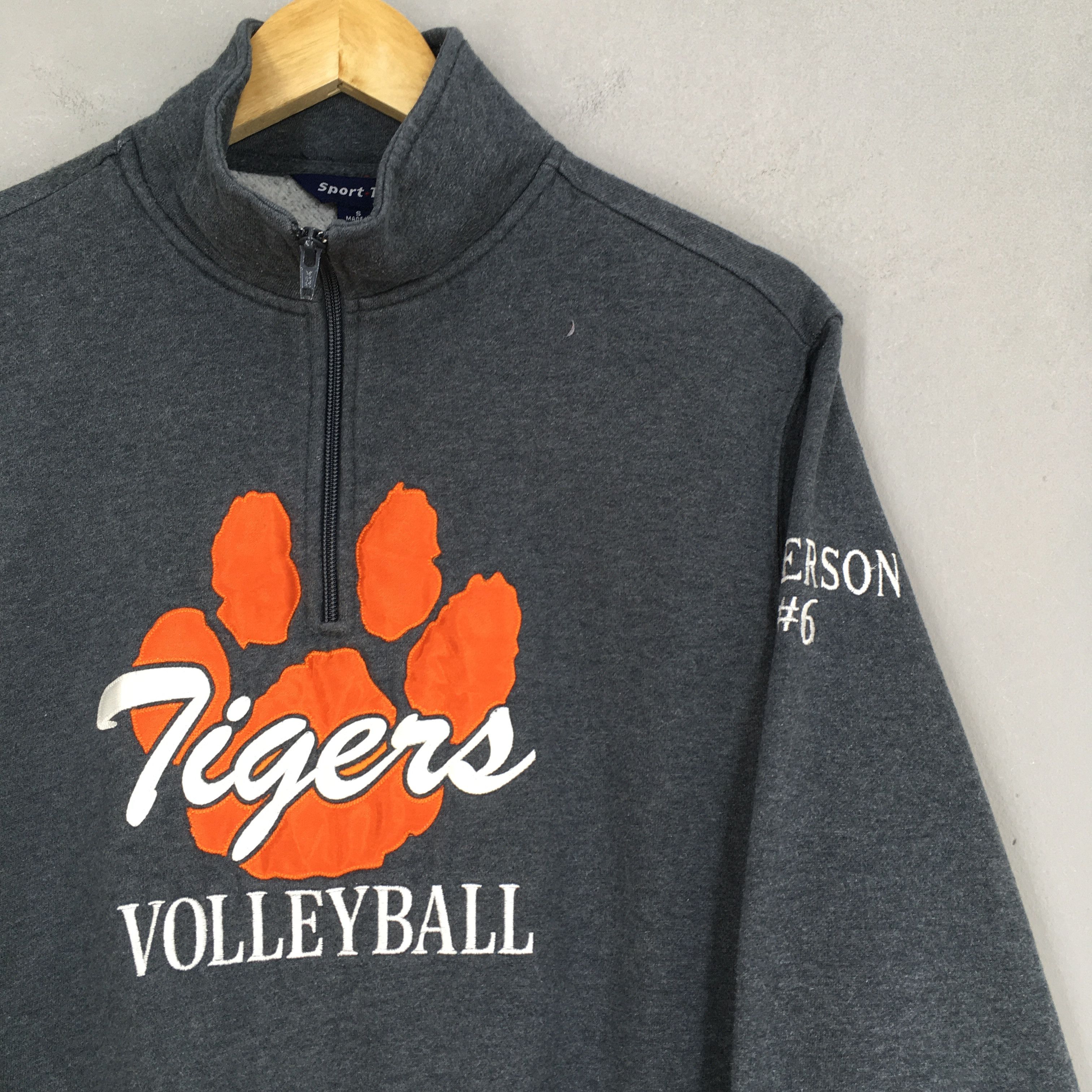 NCAA × Vintage Vintage Emerson College Tigers Volleyball Gray Jumper Small Size US S / EU 44-46 / 1 - 2 Thumbnail