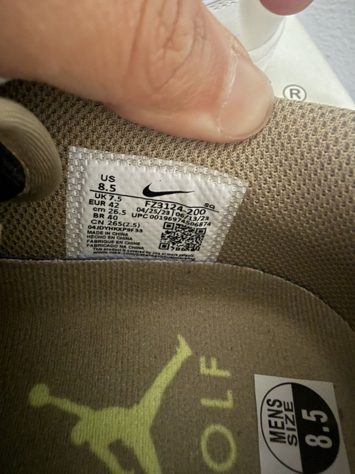 Jordan Brand × Travis Scott Travis Scott Jordan 1 Low Golf Neutral Olive Size US 8.5 / EU 41-42 - 10 Thumbnail