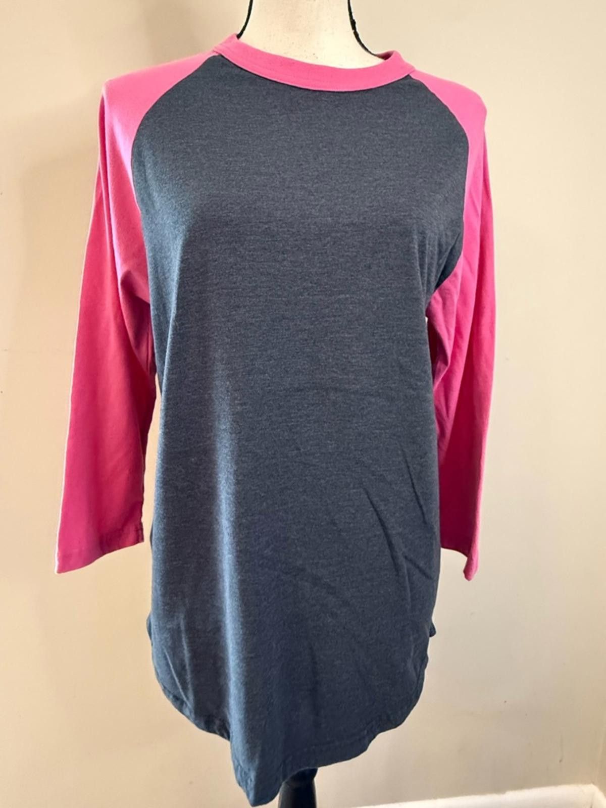 Other Rawlings baseball tee gray pink crew neck crop sleeves SZ M Size M / US 6-8 / IT 42-44 - 1 Thumbnail