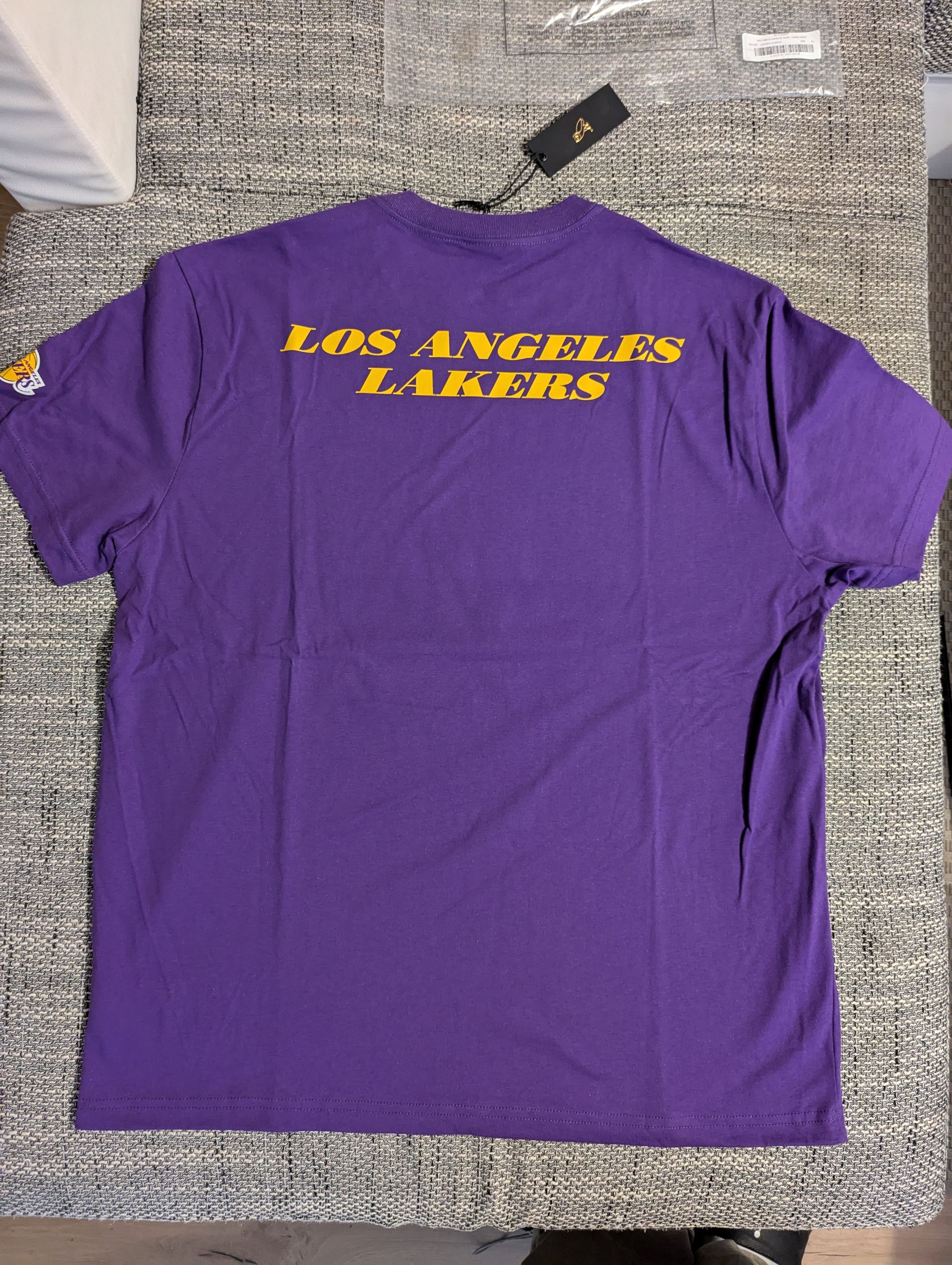 NBA × October's Very Own LA LAKERS x OVO (NBA T-shirt) [new / never worn] Size US XL / EU 56 / 4 - 5 Thumbnail