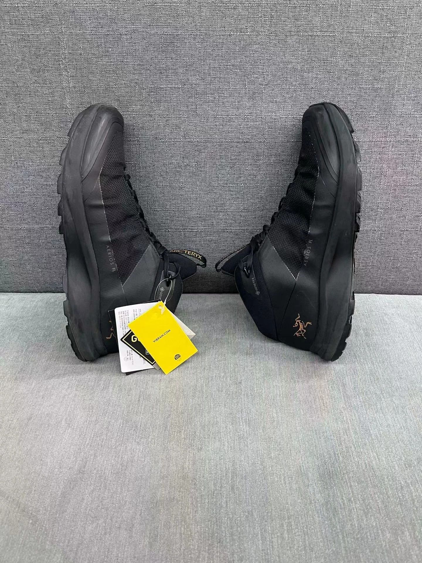 Arc'teryx Arcteryx Aerios FL 2 Mid Hiking Boots Black Gold 41.5 98New Size US 8.5 / EU 41-42 - 4 Thumbnail
