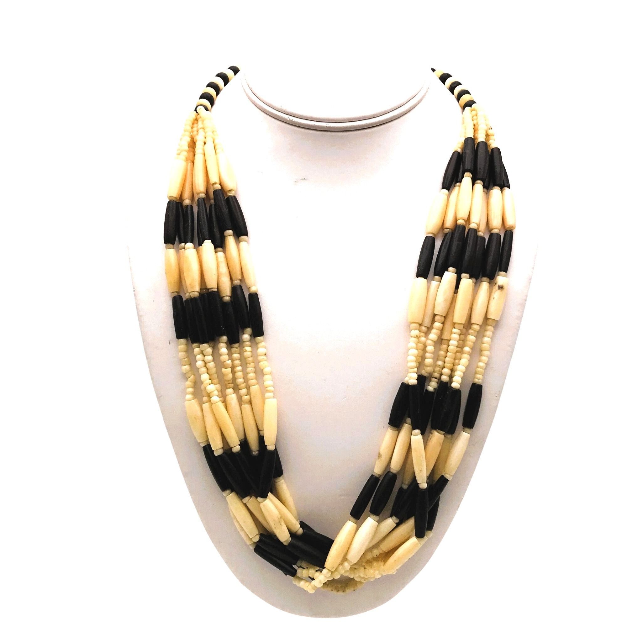 Vintage Ivory and Black Beaded Necklace Primitive Tribal Ethnic Stat Size ONE SIZE - 1 Thumbnail