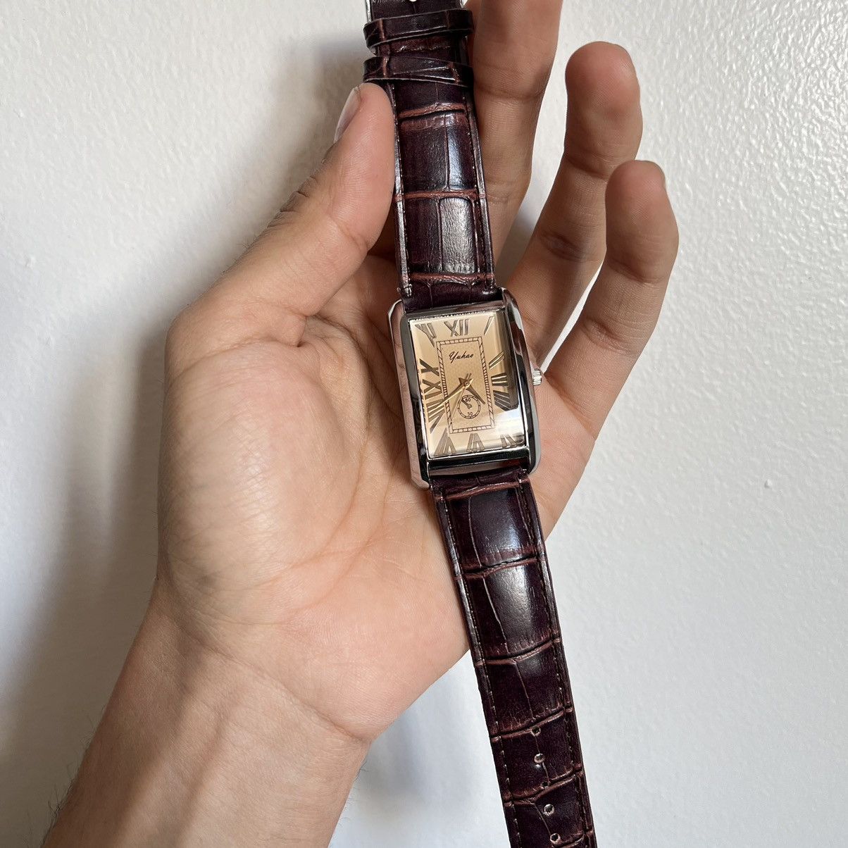 Vintage Vintage 90s vintage retro luxury style gold leather watch Size ONE SIZE - 2 Thumbnail