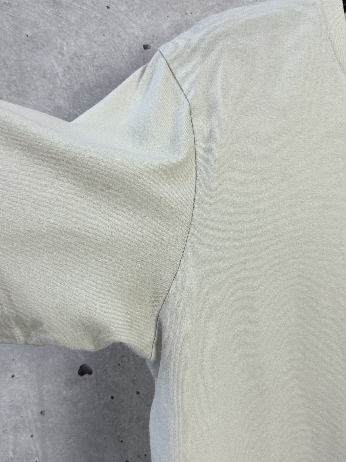 Kaws × Uniqlo Uniqlo Kaws Printed Short Sleeve Tee Size US S / EU 44-46 / 1 - 6 Thumbnail