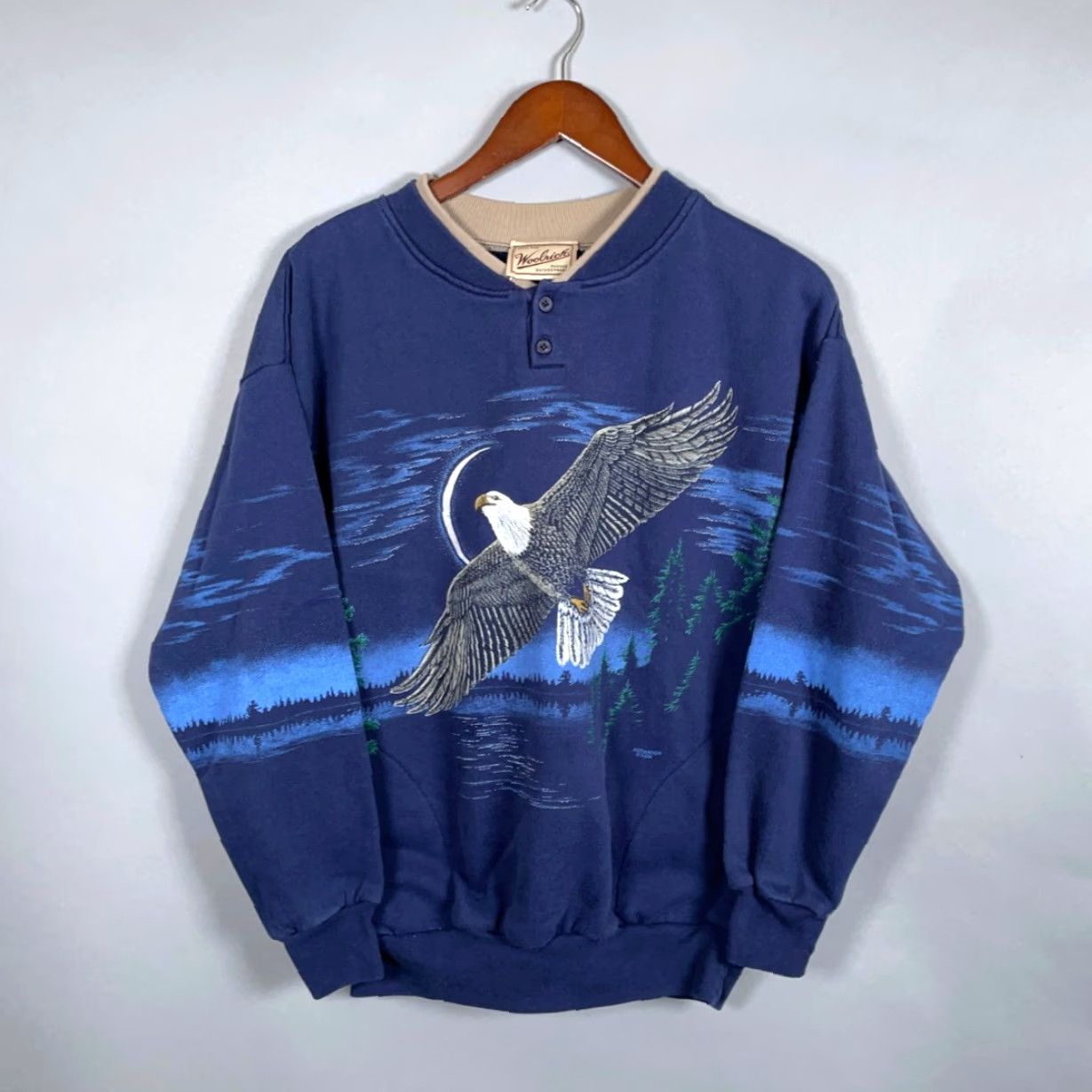 Vintage VINTAGE Woolrich Sweatshirt Henley 90s Eagle Print Adult Medium Blue Men’s Woolrich Logo Graphic Print Pockets Crew Neck Size US M / EU 48-50 / 2 - 2 Thumbnail