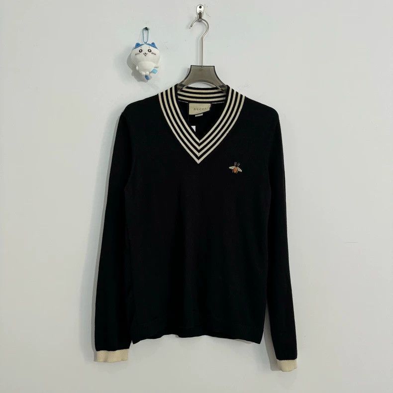 Gucci Gucci Little bee embroidered logo wool sweater 2502-Nextarr Size US M / EU 48-50 / 2 - 1 Thumbnail
