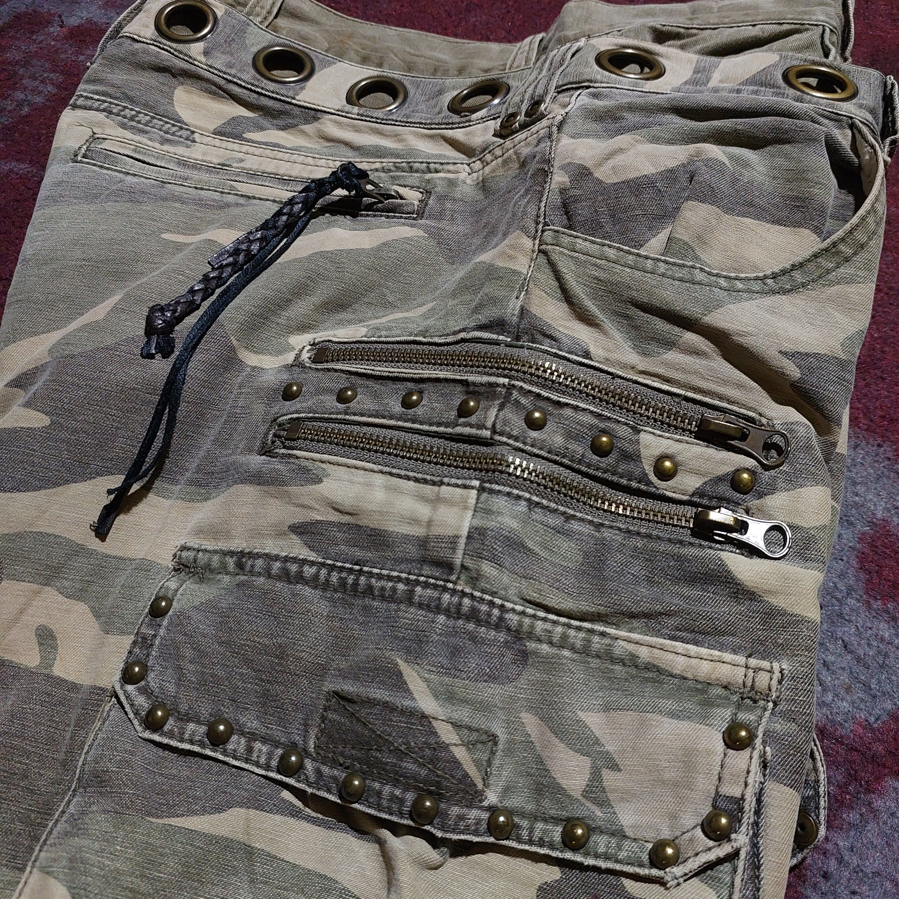 In The Attic 🔥rare In the attic camo double waist flare cargo pants Size US 32 / EU 48 - 11 Thumbnail