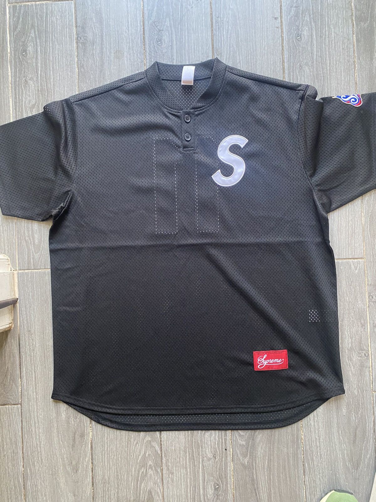 Supreme Supreme S Logo Baseball Henley size Large | Grailed