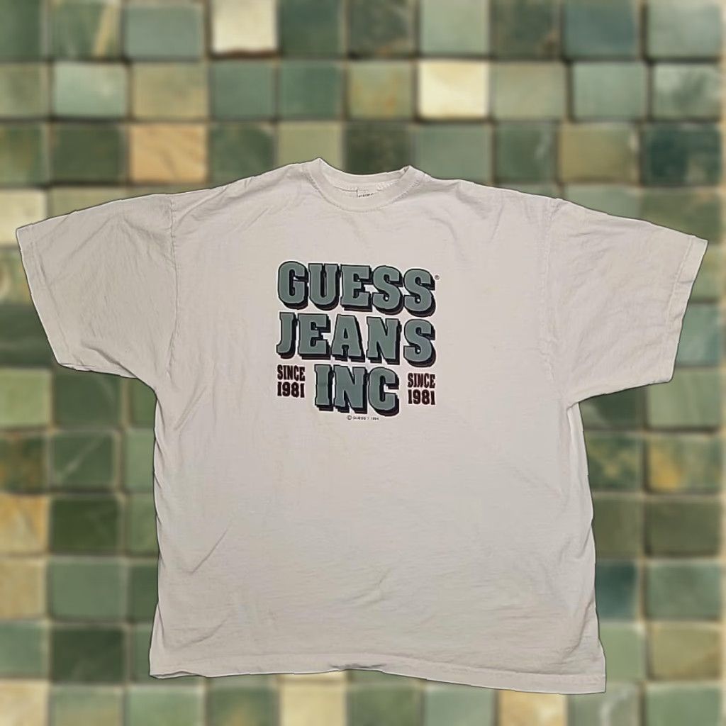 Guess VINTAGE GUESS Shirt Mens XL White Logo Graphic 90s Crewneck USA 1994 Size US XL / EU 56 / 4 - 1 Thumbnail
