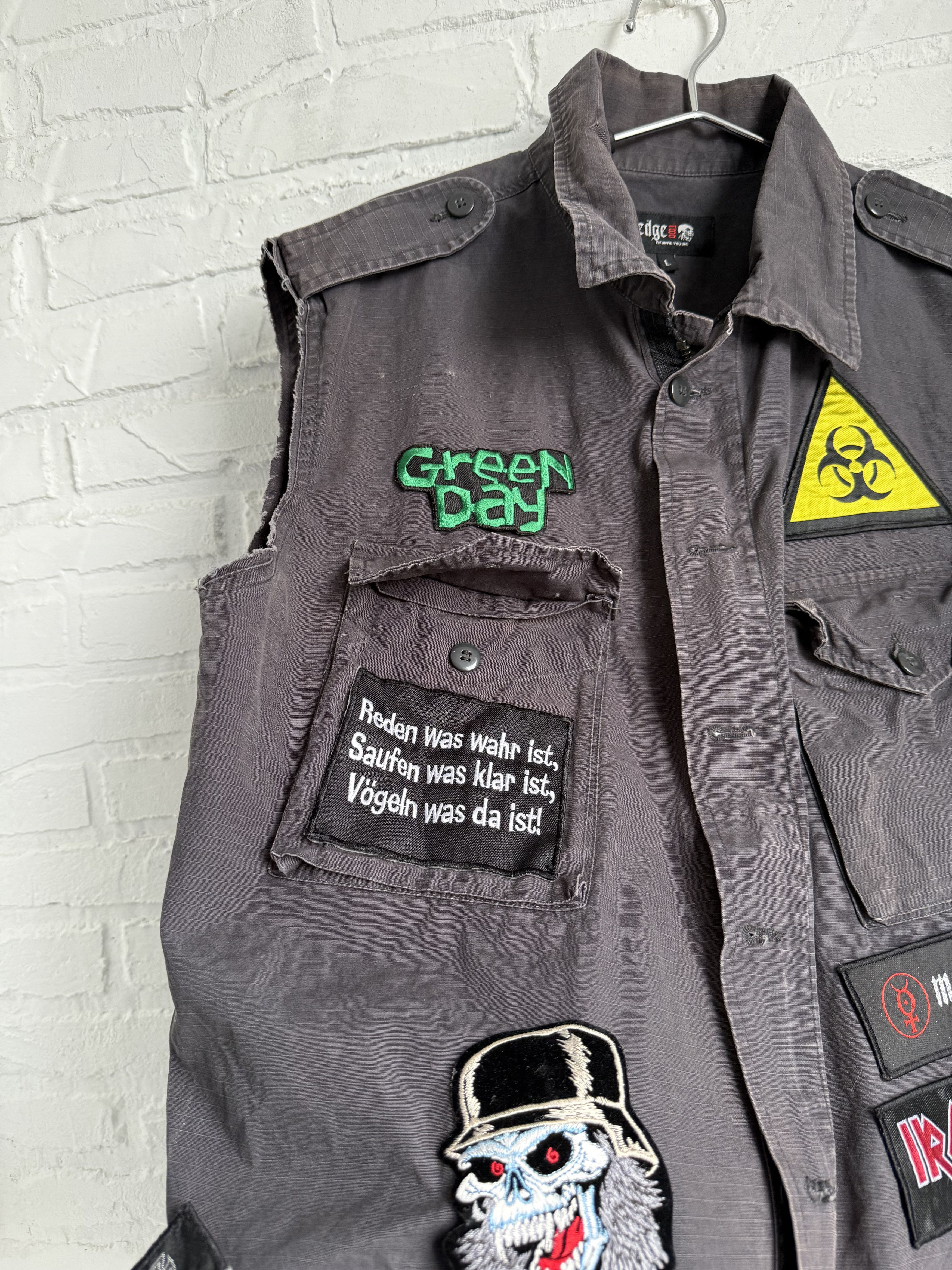 Band Tees Y2K Metal Kutte Battle Vest Original 2000s Band Patches Size US L / EU 52-54 / 3 - 6 Thumbnail