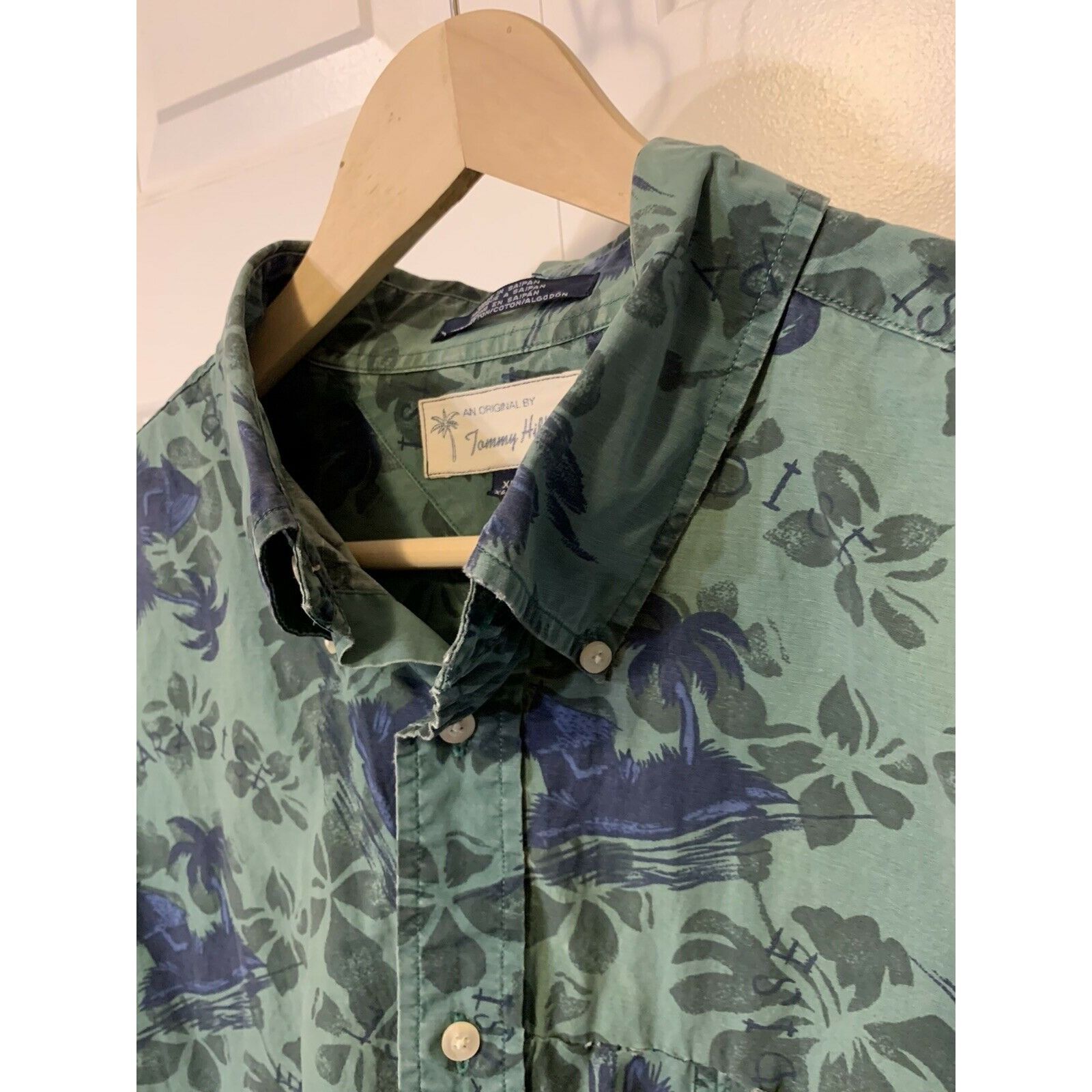 Tommy Hilfiger Vtg Tommy Hilfiger Green Blue Men’s Sz XL Button Up Hawaiian Size US XL / EU 56 / 4 - 5 Thumbnail