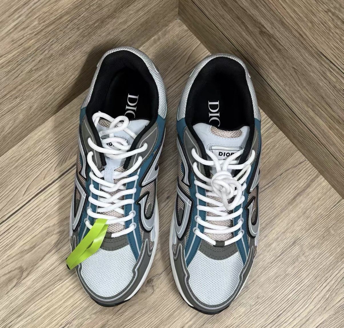 Dior Dior B30 White and Light Blue Sneakers J41 Size US 10 / EU 43 - 3 Thumbnail