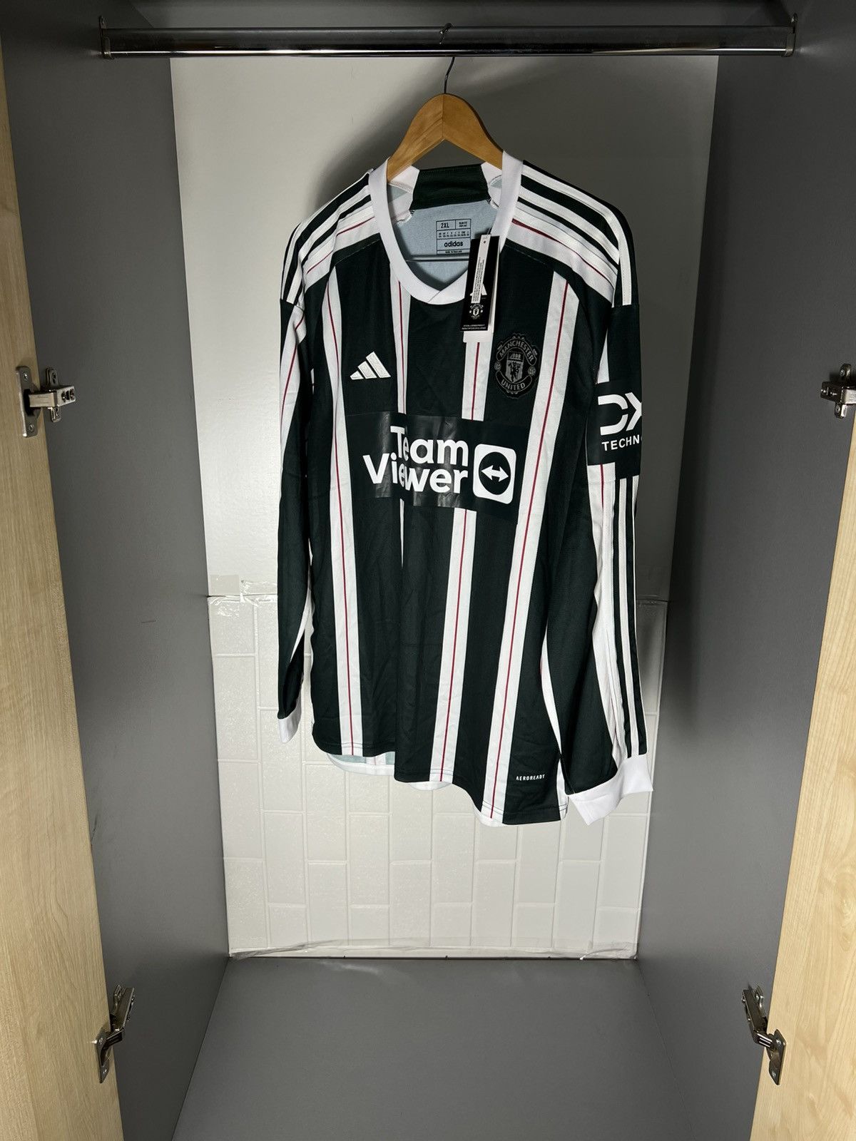 Vintage VERY RARE ADIDAS FC MANCHESTER UNITED ENGLAND SOCCER JERSEY Size US XXL / EU 58 / 5 - 5 Thumbnail