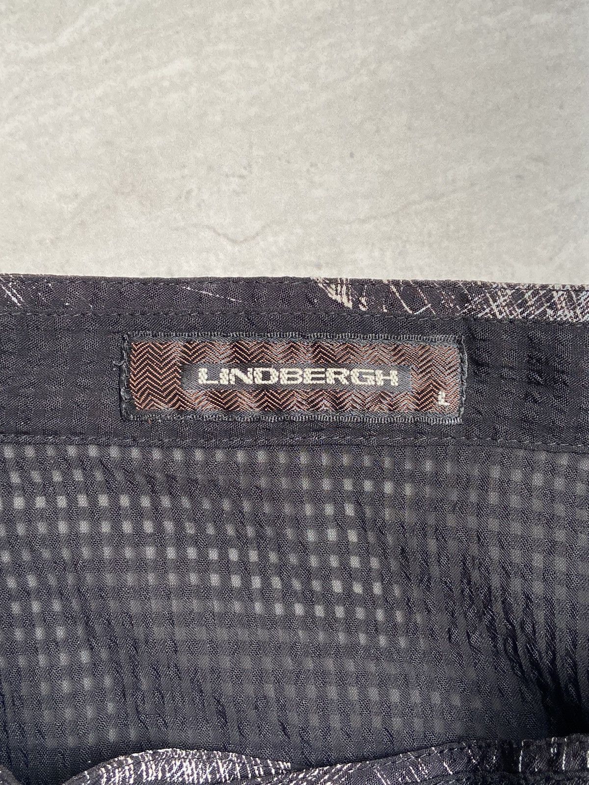 Lindbergh LINDBERGH Motive Black T-Shirt Size US XS / EU 42 / 0 - 11 Thumbnail