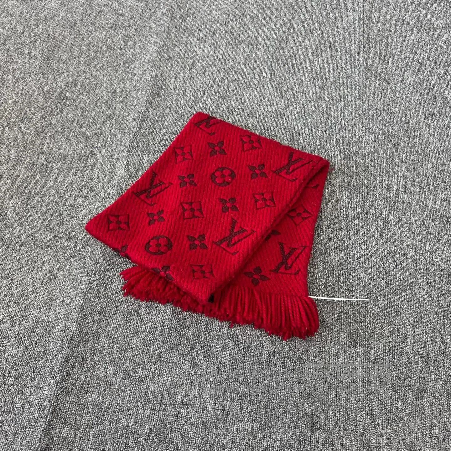 Louis Vuitton Louis Vuitton Double-sided fully printed logo, wool scarf| Size ONE SIZE - 1 Thumbnail