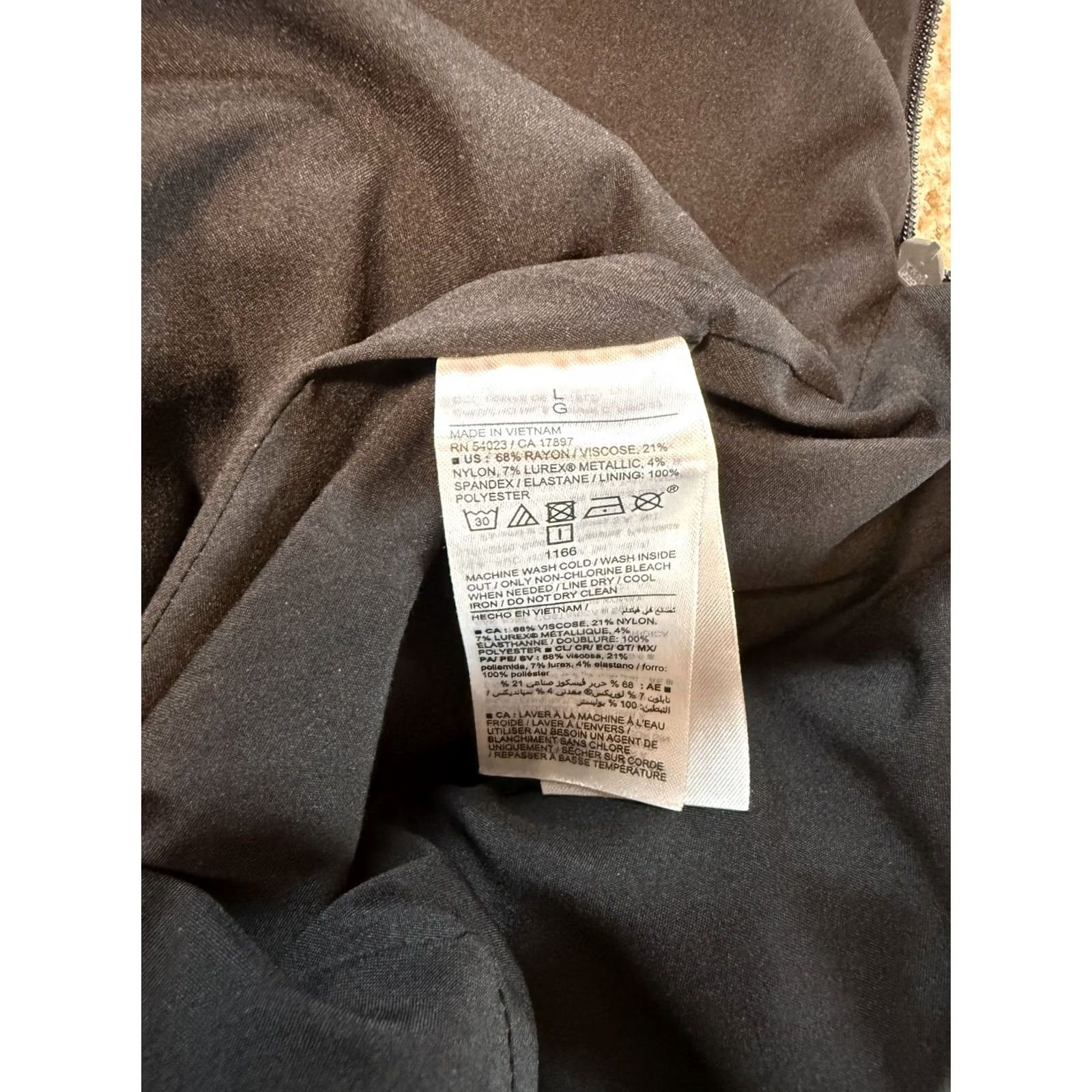 Old Navy Old Navy Pixie Skinny Pants High-Rise Comfort Waistband Black Glitter Large D257 Size 36" / US 14 / IT 50 - 7 Thumbnail