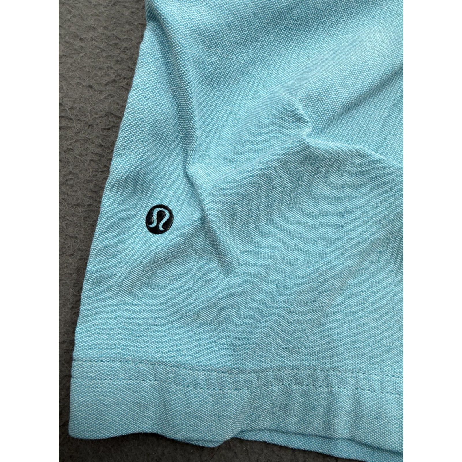 Lululemon Lululemon Shorts Mens 32 Blue Chino 10 Inseam Pockets Logo Solid Front Zip Belt Loops Casual Summer Size US 32 / EU 48 - 3 Thumbnail