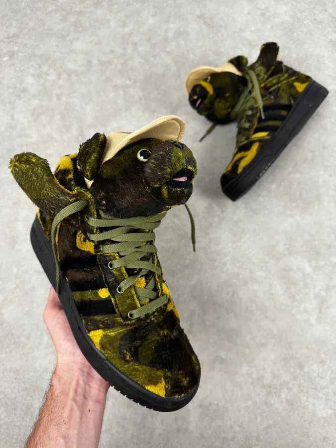 Adidas FW2013 Adidas x Jeremy Scott Khaki Plush Camo Bear Sneakers Size US 9 / EU 42 - 2 Thumbnail