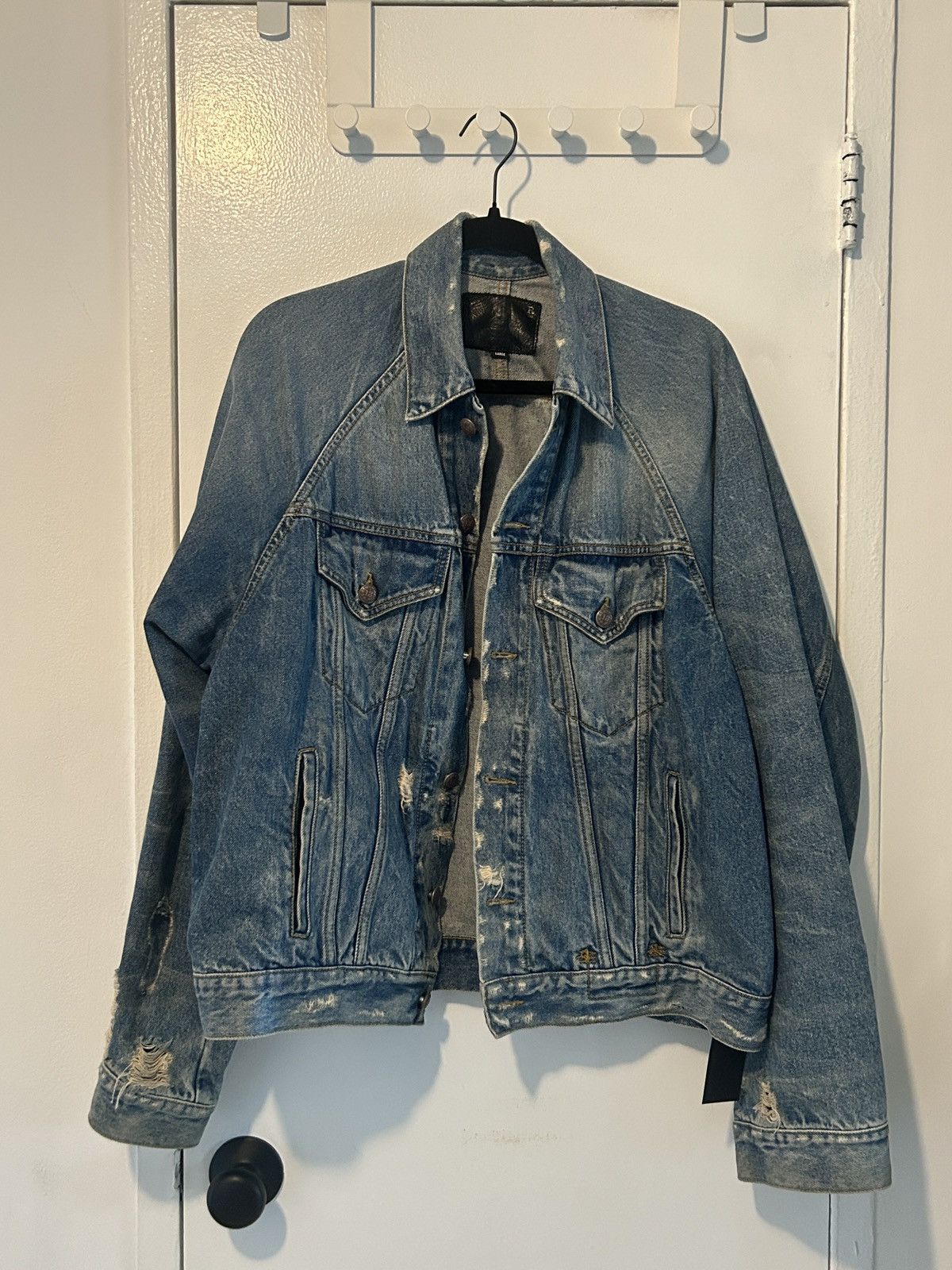 R13 R13 Raglan Denim Jacket Unisex Oversized Trucker Distressed Size US L / EU 52-54 / 3 - 13 Thumbnail