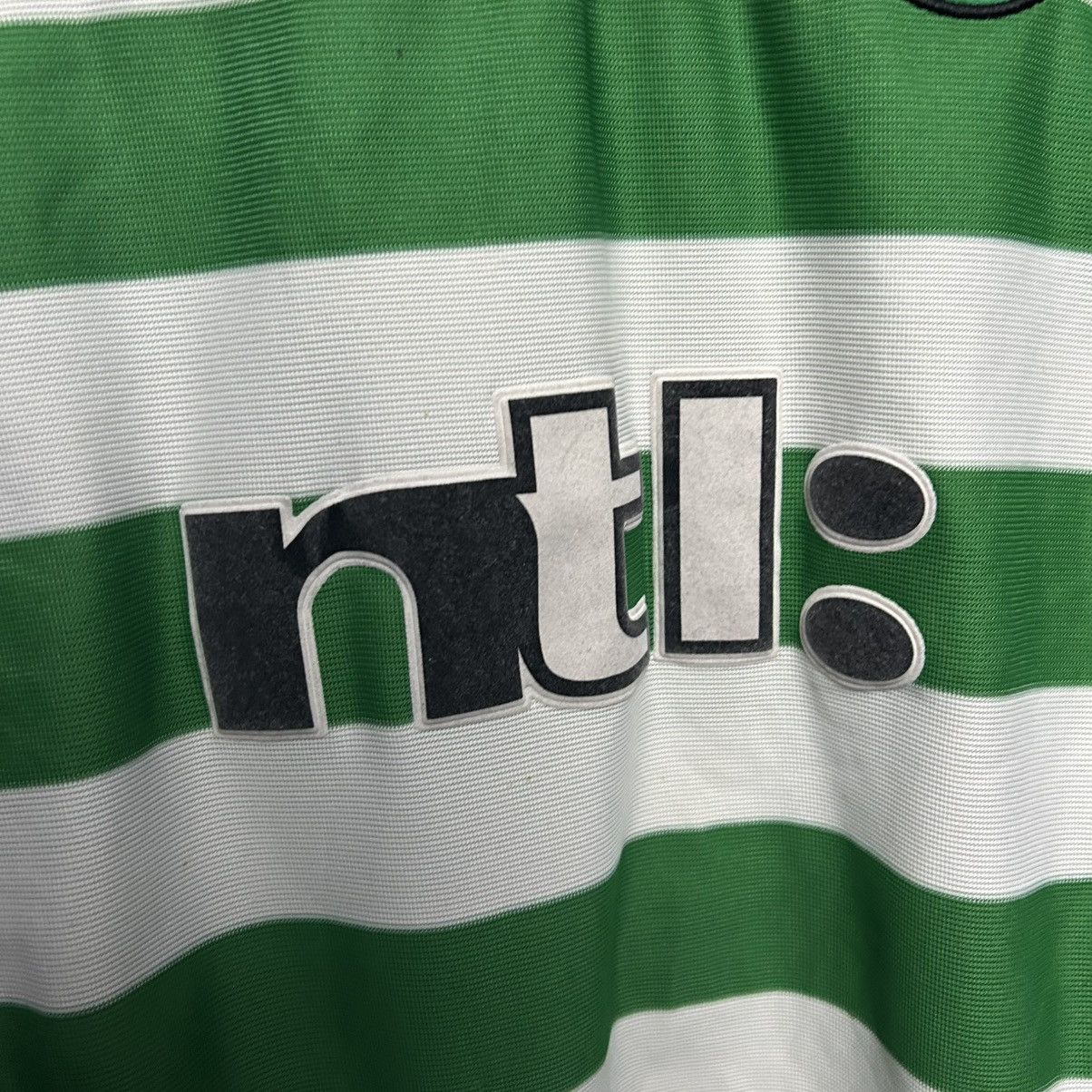 Umbro Vintage Umbro FC Celtic Home 2001 green soccer jersey size M Size US M / EU 48-50 / 2 - 5 Thumbnail