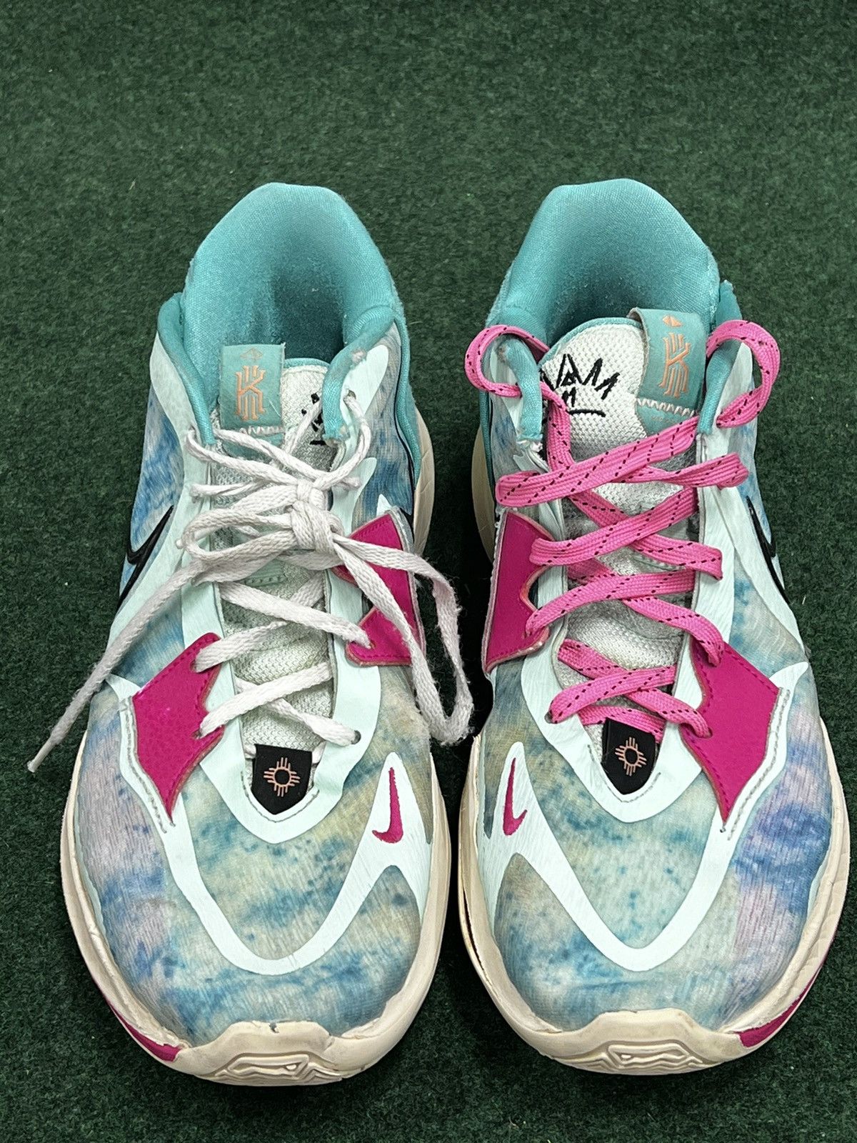 Nike 2022 Nike Kyrie Low 5 Community Size US 12 / EU 45 - 2 Thumbnail