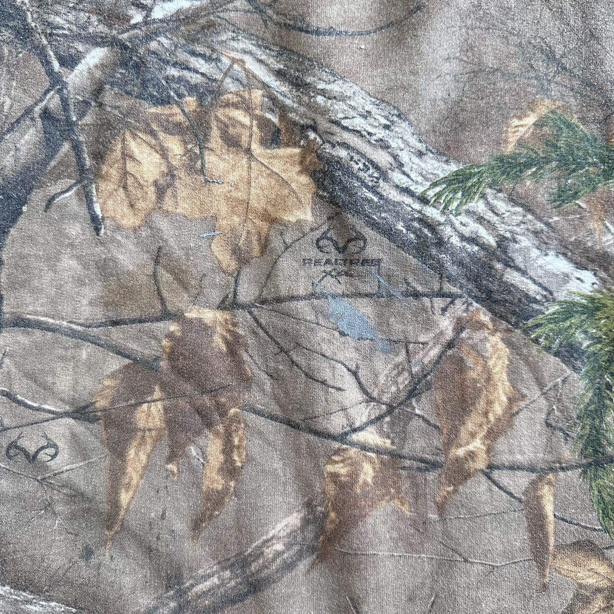 Carhartt × Vintage Crazy Vintage Y2K Faded Realtree Camo Sweatshirt Size US L / EU 52-54 / 3 - 8 Thumbnail