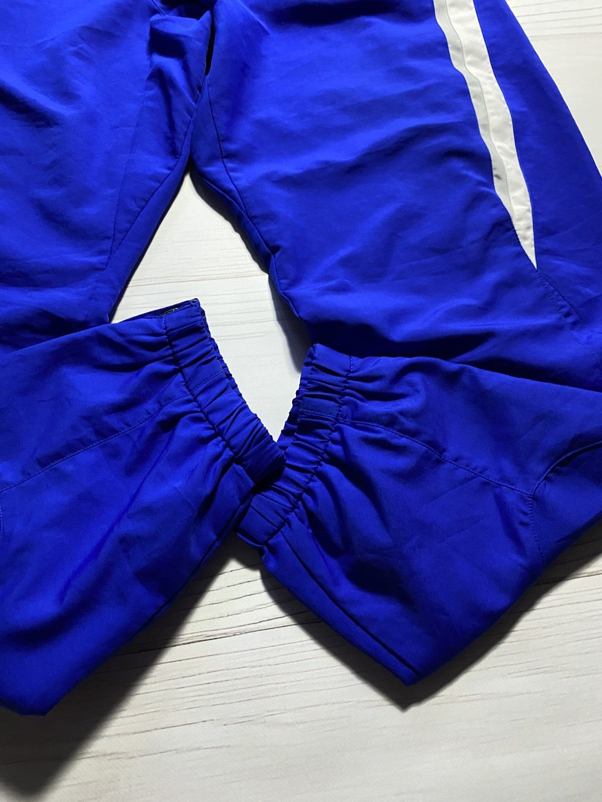 Umbro × Vintage Vintage Umbro Glasgow Rangers training baggy fit y2k pants Size US 34 / EU 50 - 13 Thumbnail