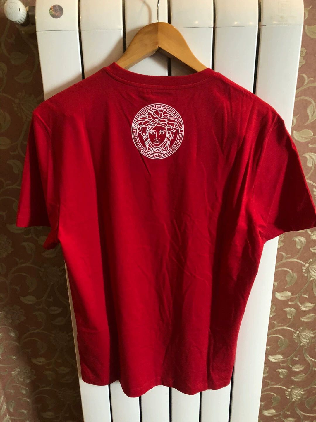 Versace Versace Medusa Red Short Sleeve T-Shirt M Size M / US 6-8 / IT 42-44 - 3 Thumbnail