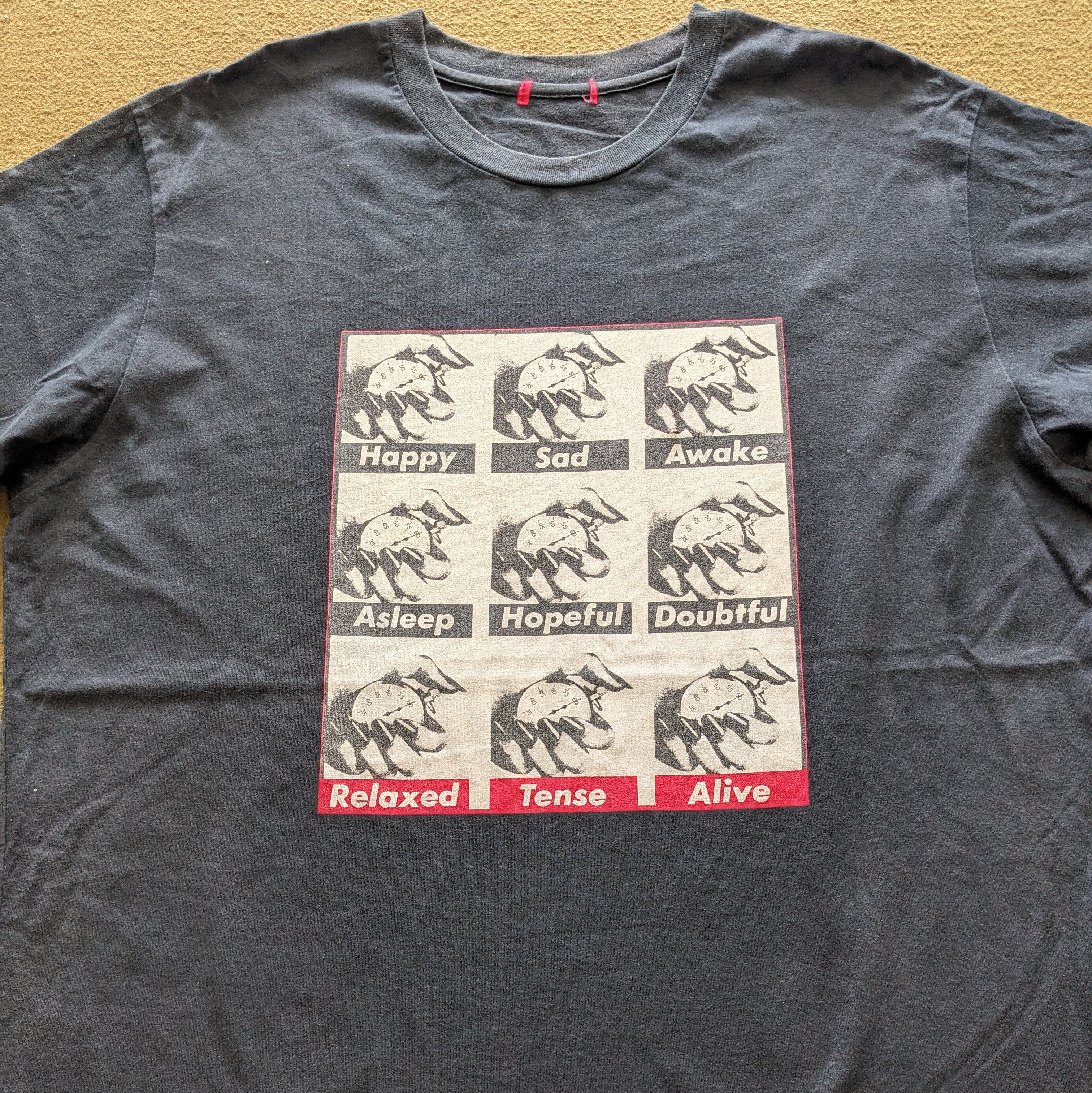 Vintage Vintage 90's Barbara Kruger American Art T-shirt Size US XXL / EU 58 / 5 - 2 Thumbnail