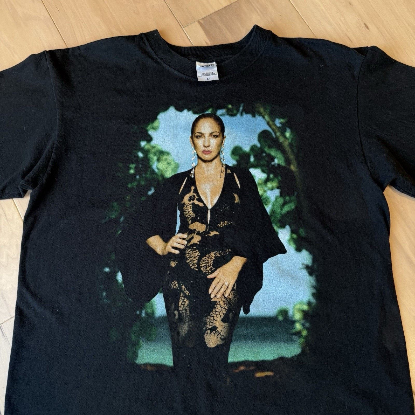 Vintage Vintage Gloria Estefan Shirt Large Black Live & Rewrapped Size US L / EU 52-54 / 3 - 3 Thumbnail