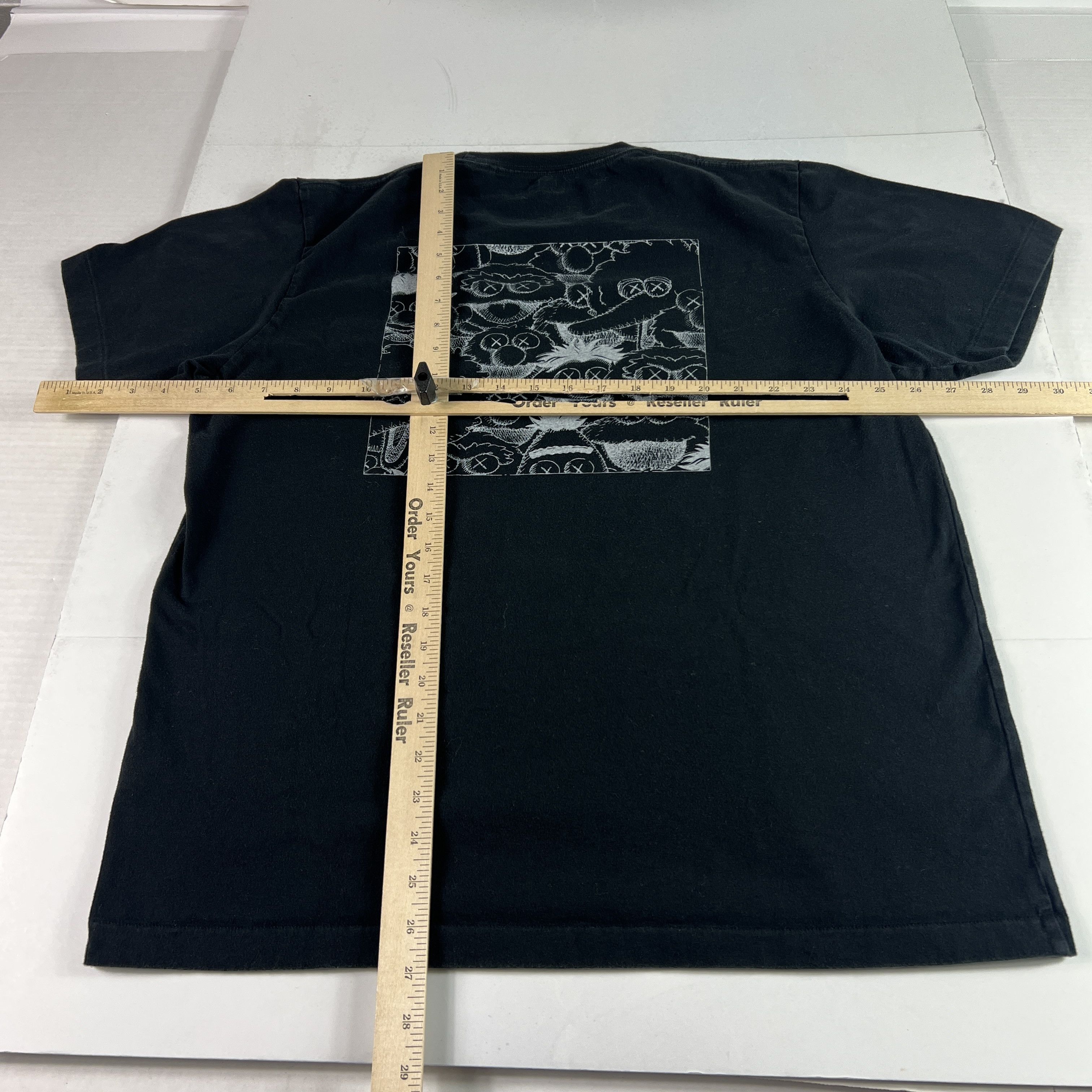 Kaws × Uniqlo Uniqlo Kaws Sesame Street Shirt Black Faded Pocket Tee Size US L / EU 52-54 / 3 - 8 Thumbnail