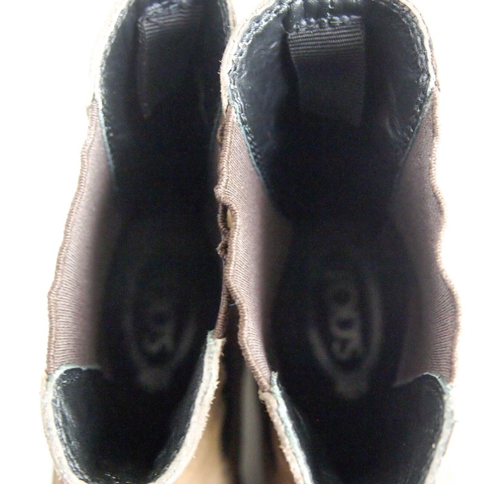 Tod's TOD's Chelsea Boots Brown Suede Womens US 6.5 EU 36.5 Size US 6.5 / IT 36.5 - 8 Thumbnail