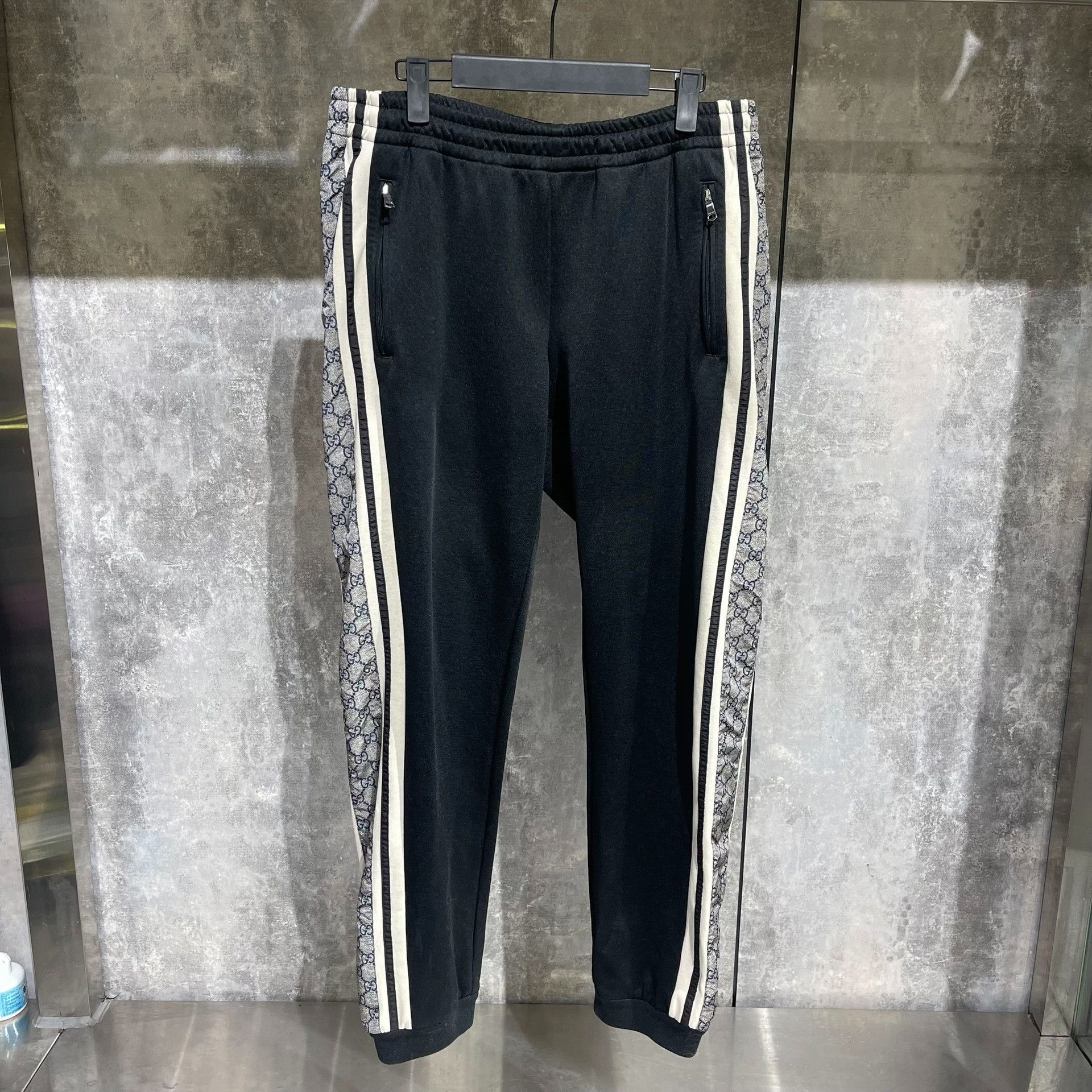 Gucci Gucci Animal Print Casual Pants 32 Men Size US 32 / EU 48 - 1 Thumbnail