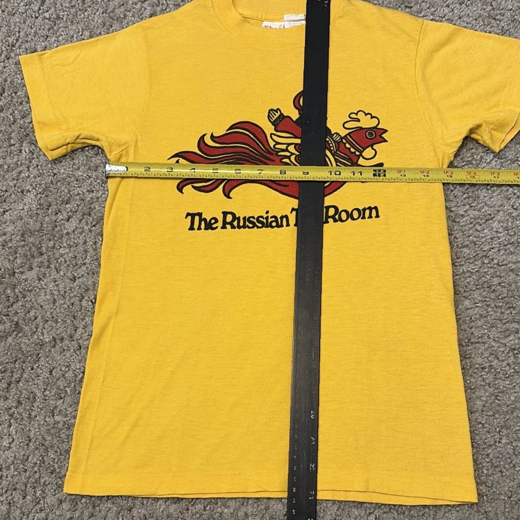 Vintage VINTAGE The Russian Tea Room NYC Yellow T-Shirt S Unisex Adults Small 80s Ched Shirt Size US S / EU 44-46 / 1 - 7 Thumbnail