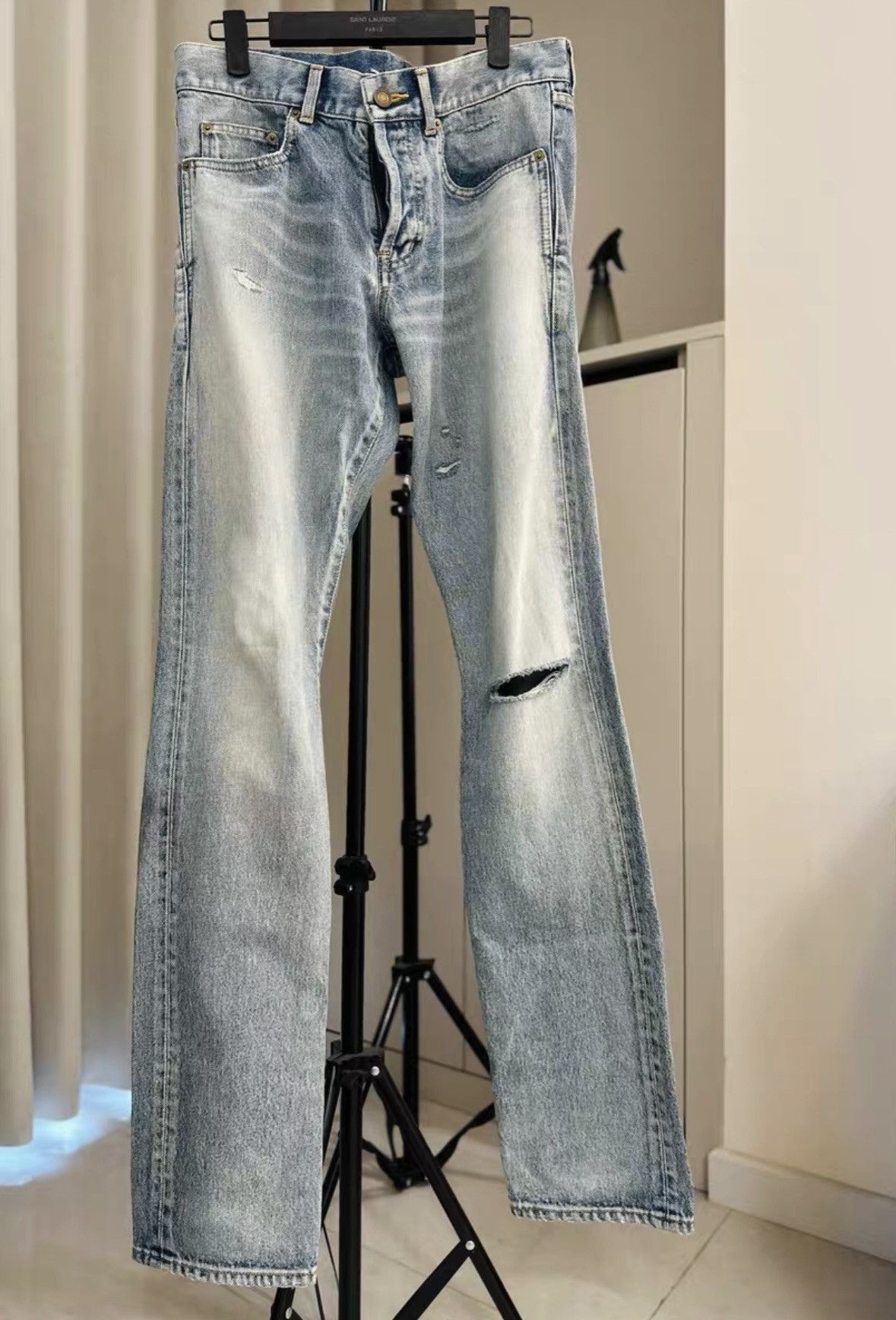 Saint Laurent SLP FW20 D18 Single Knee Distressed Blue Denim