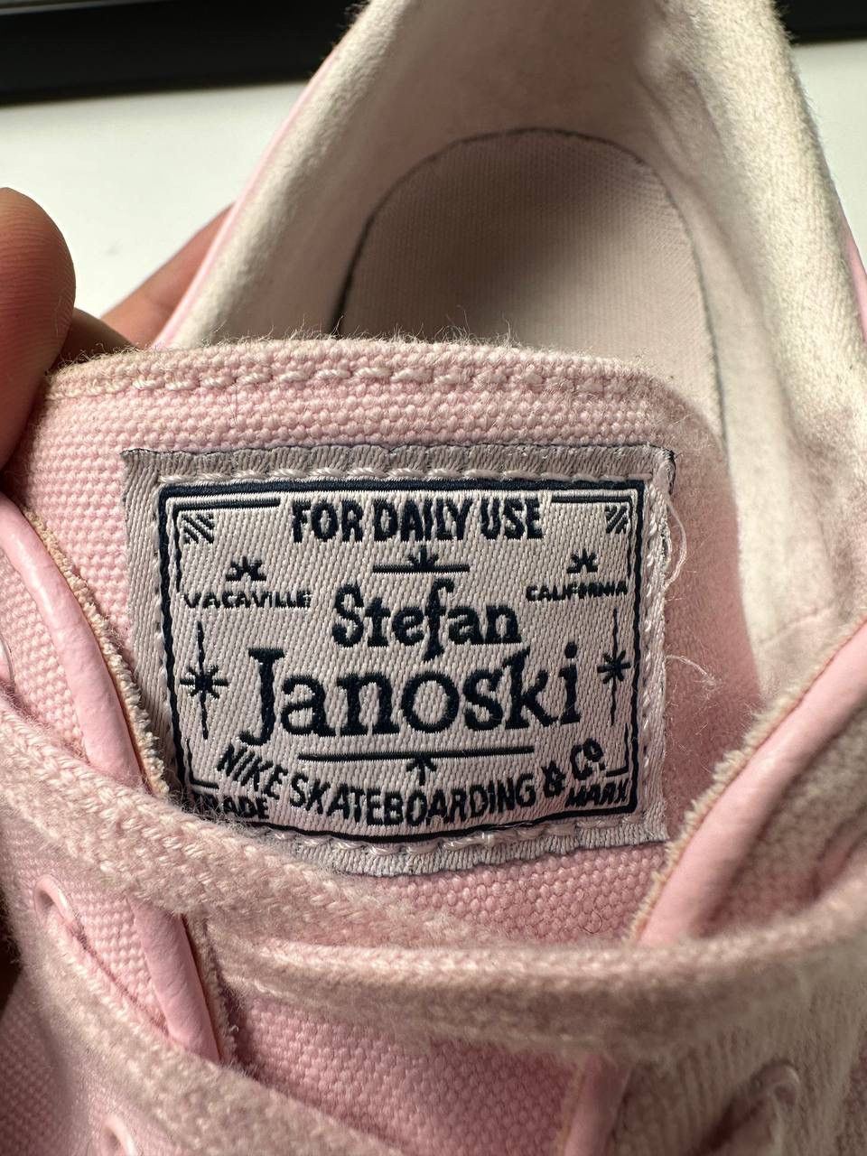 Nike Nike Stefan Janiski Low Y2K Pink Hype Shoes Skateboarding Size US 9 / EU 42 - 15 Thumbnail
