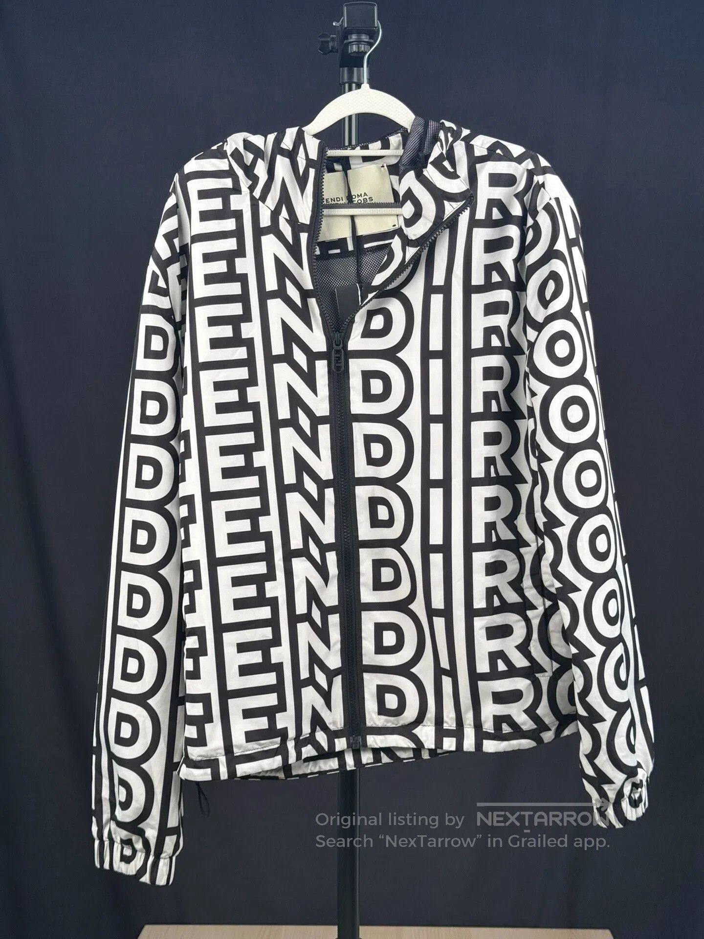 Fendi fendi roma logo hooded jacket for men. Size US M / EU 48-50 / 2 - 1 Thumbnail