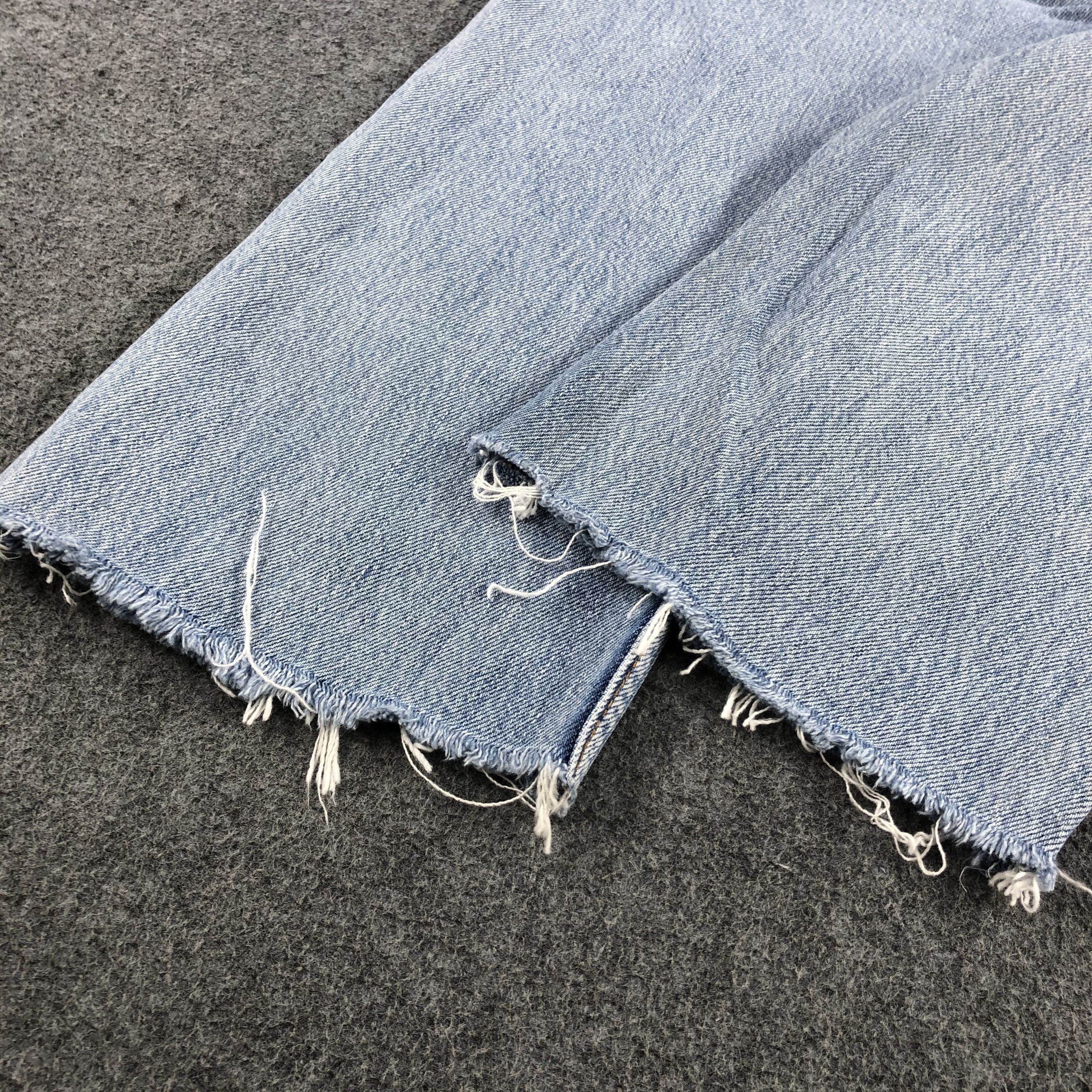 Levi's Vintage 90s Light Wash Levis 501 Jeans-J1900 Size US 29 - 6 Thumbnail