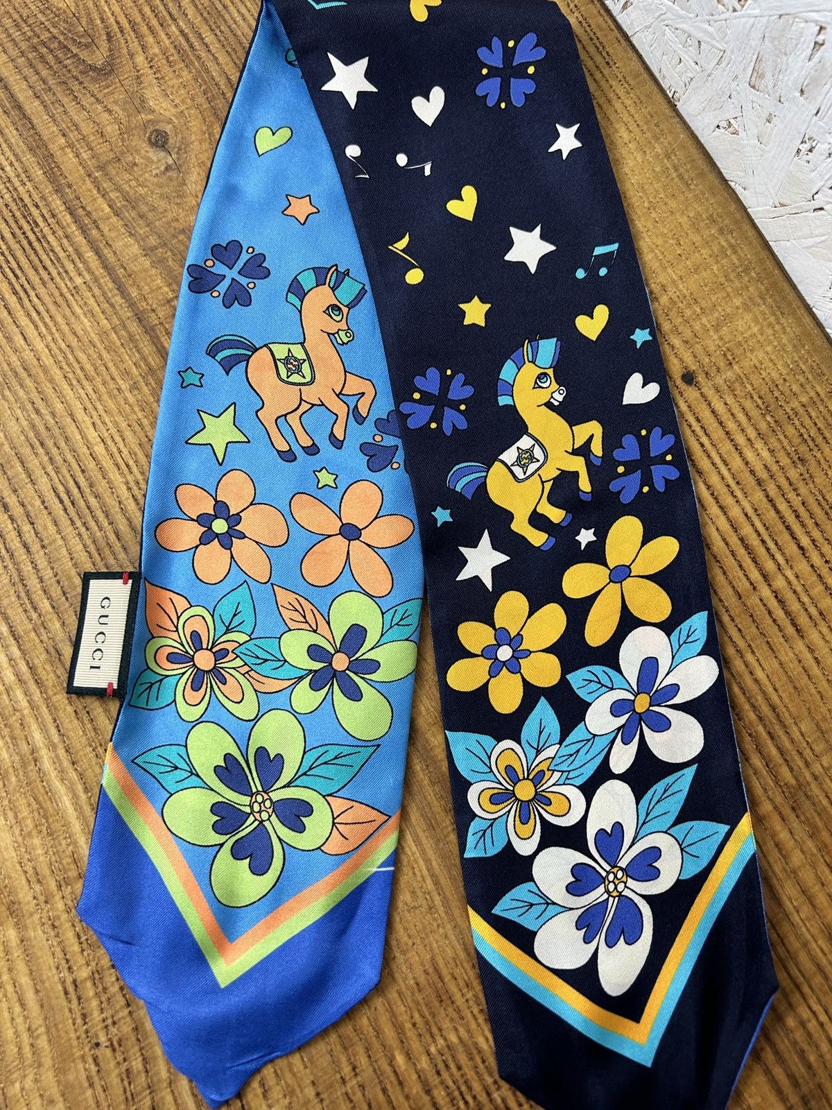 Gucci Gucci Silk Twill Floral Cute Horse Print Scarf Size ONE SIZE - 1 Thumbnail