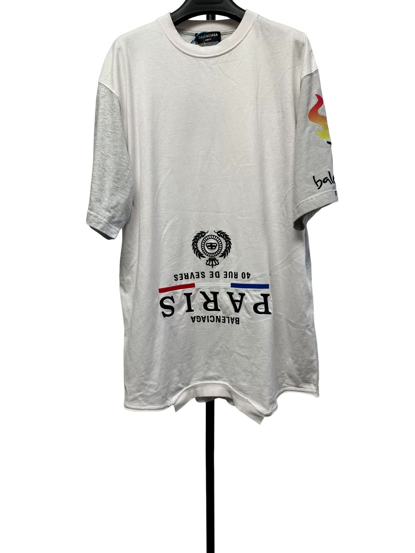 Balenciaga Balenciaga Inverted Paris Logo T-Shirt 2 Size US M / EU 48-50 / 2 - 1 Thumbnail
