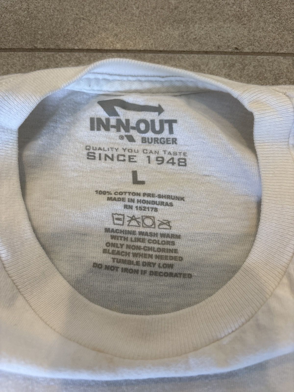 Other Retro In N Out Las Vegas Tee Size US L / EU 52-54 / 3 - 4 Thumbnail